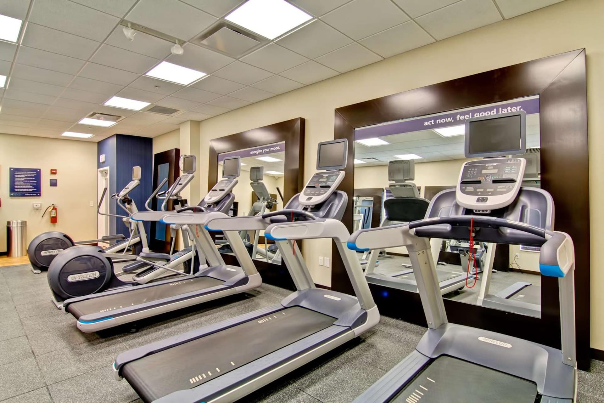 Hampton Inn & Suites Detroit/Troy gallery photo in Clawson, MI — image 12