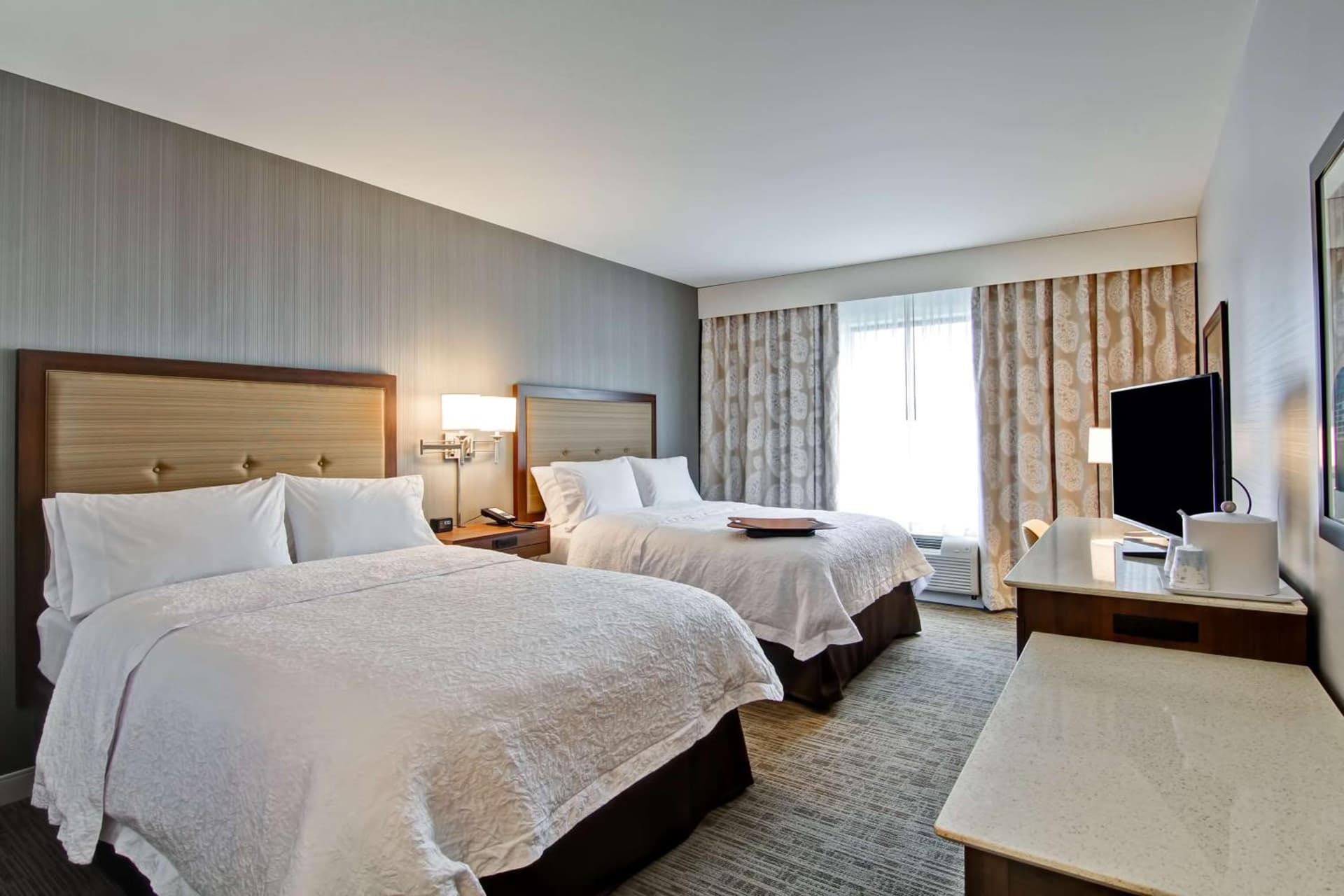 Hampton Inn & Suites Detroit/Troy gallery photo in Clawson, MI — image 19