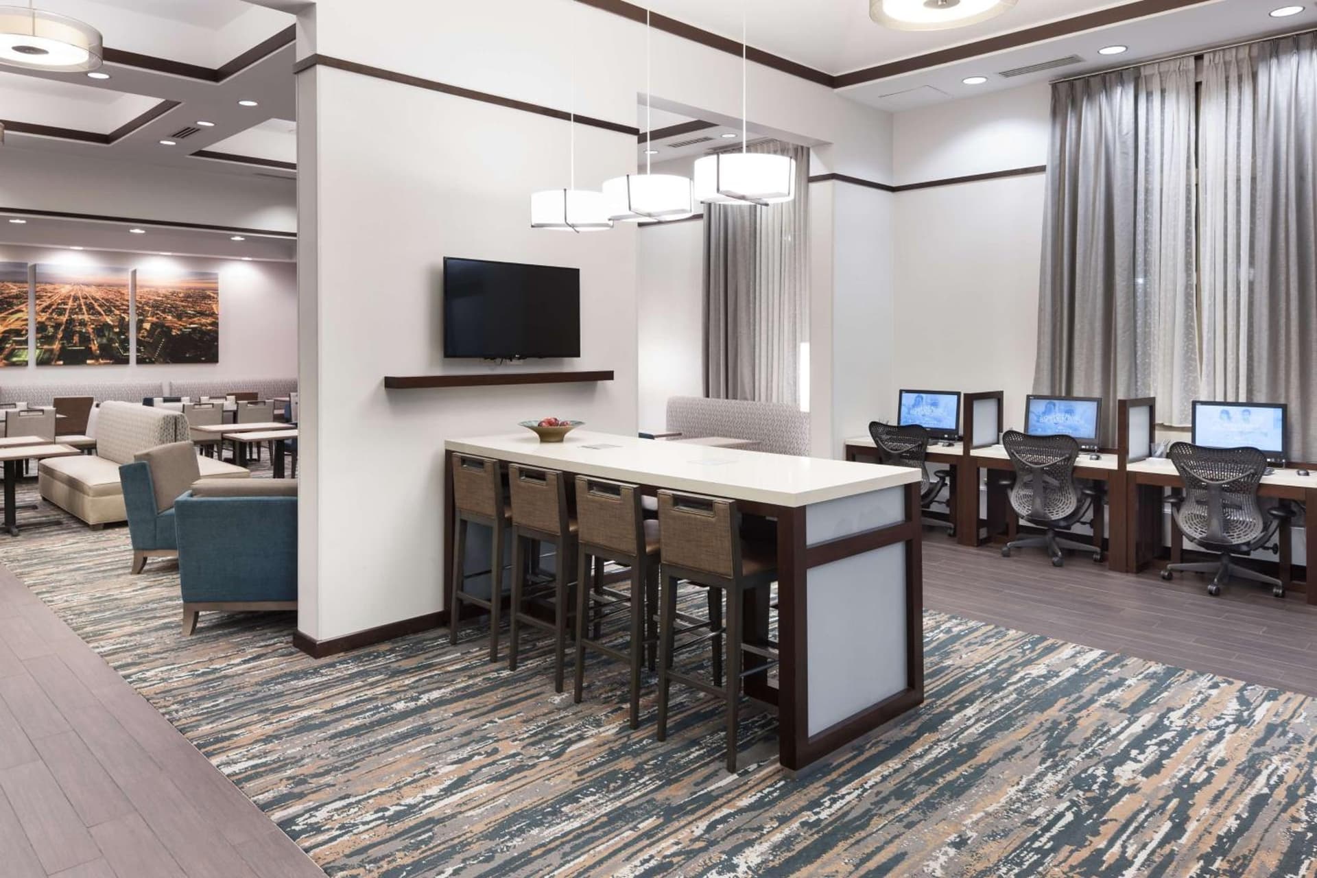 Hampton Inn & Suites Chicago North Shore gallery photo in Skokie, IL — image 8