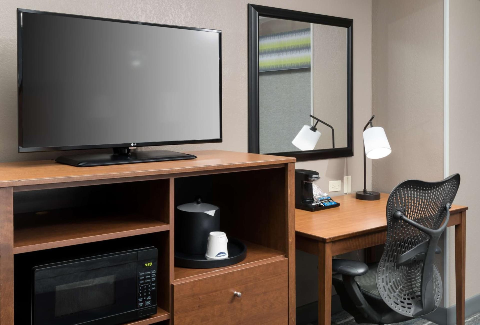 Hampton Inn & Suites Chicago North Shore gallery photo in Skokie, IL — image 17