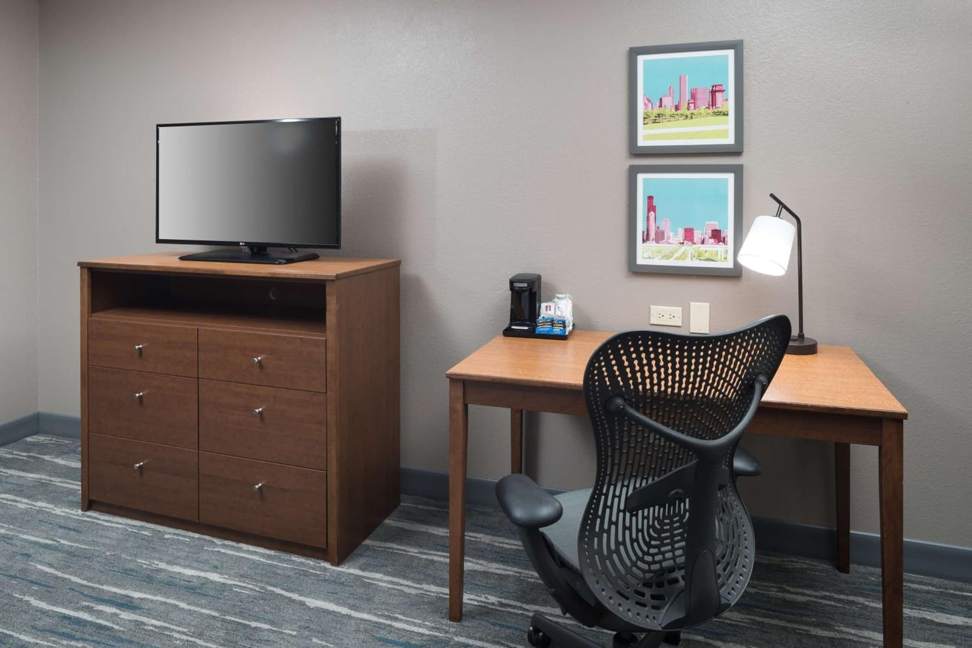 Hampton Inn & Suites Chicago North Shore gallery photo in Skokie, IL — image 46