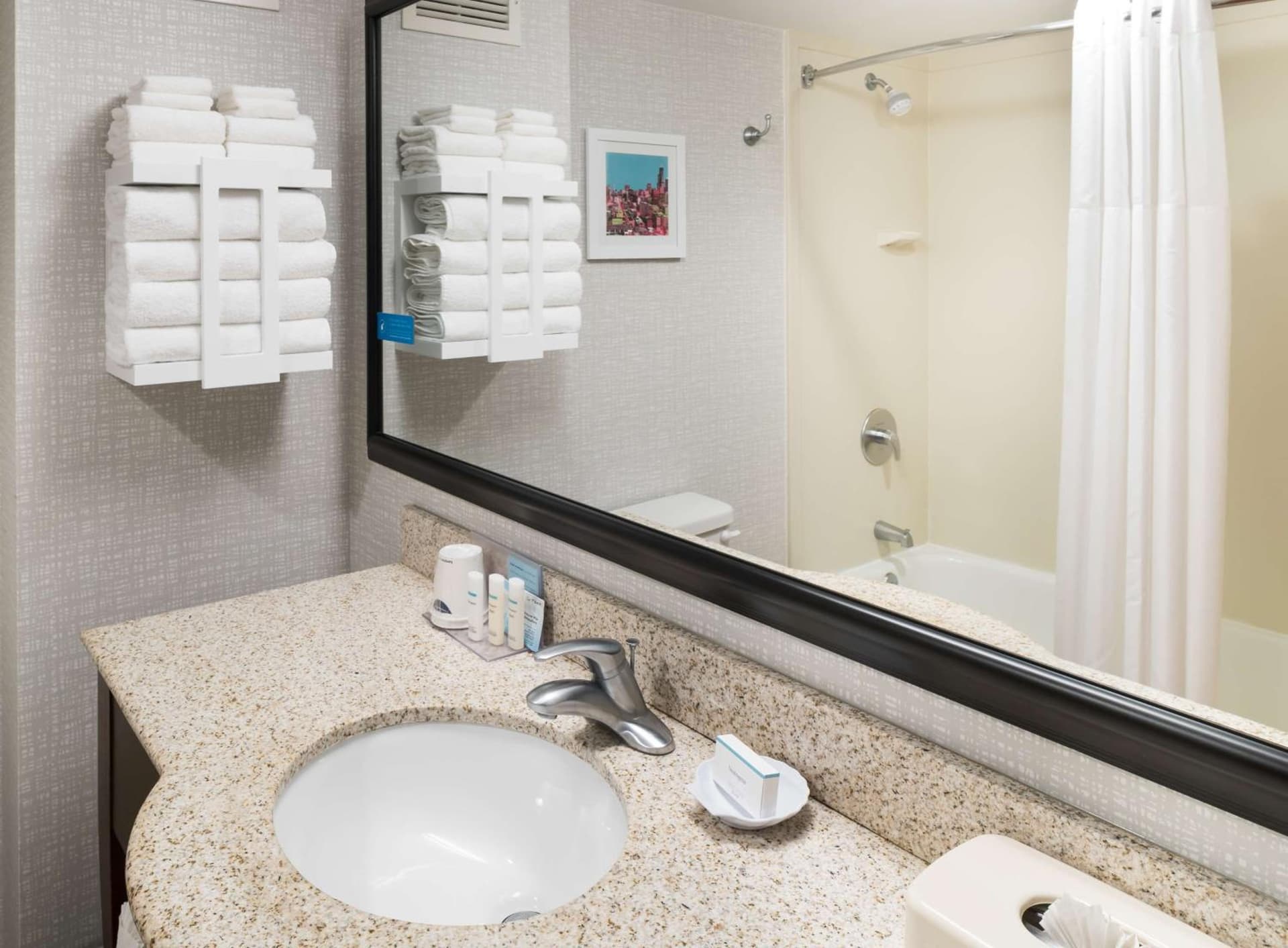 Hampton Inn & Suites Chicago North Shore gallery photo in Skokie, IL — image 5