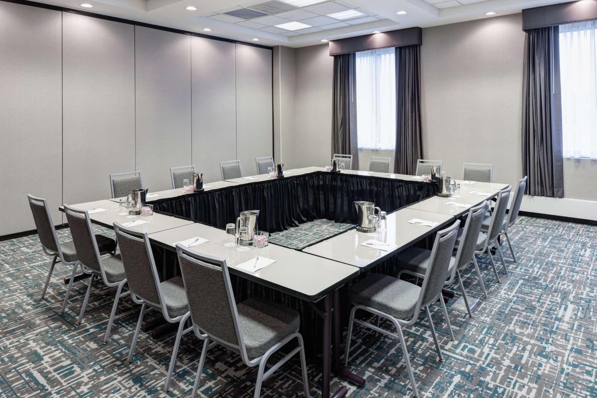 Hampton Inn & Suites Chicago North Shore gallery photo in Skokie, IL — image 10