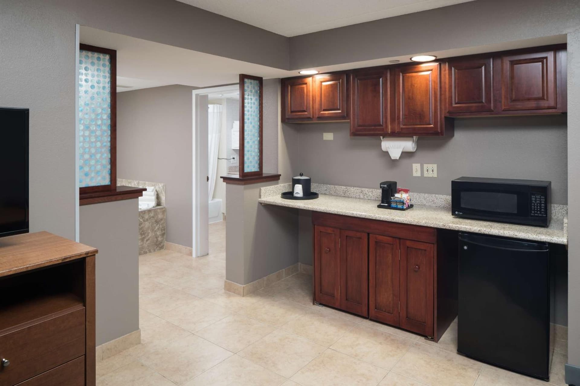 Hampton Inn & Suites Chicago North Shore gallery photo in Skokie, IL — image 9