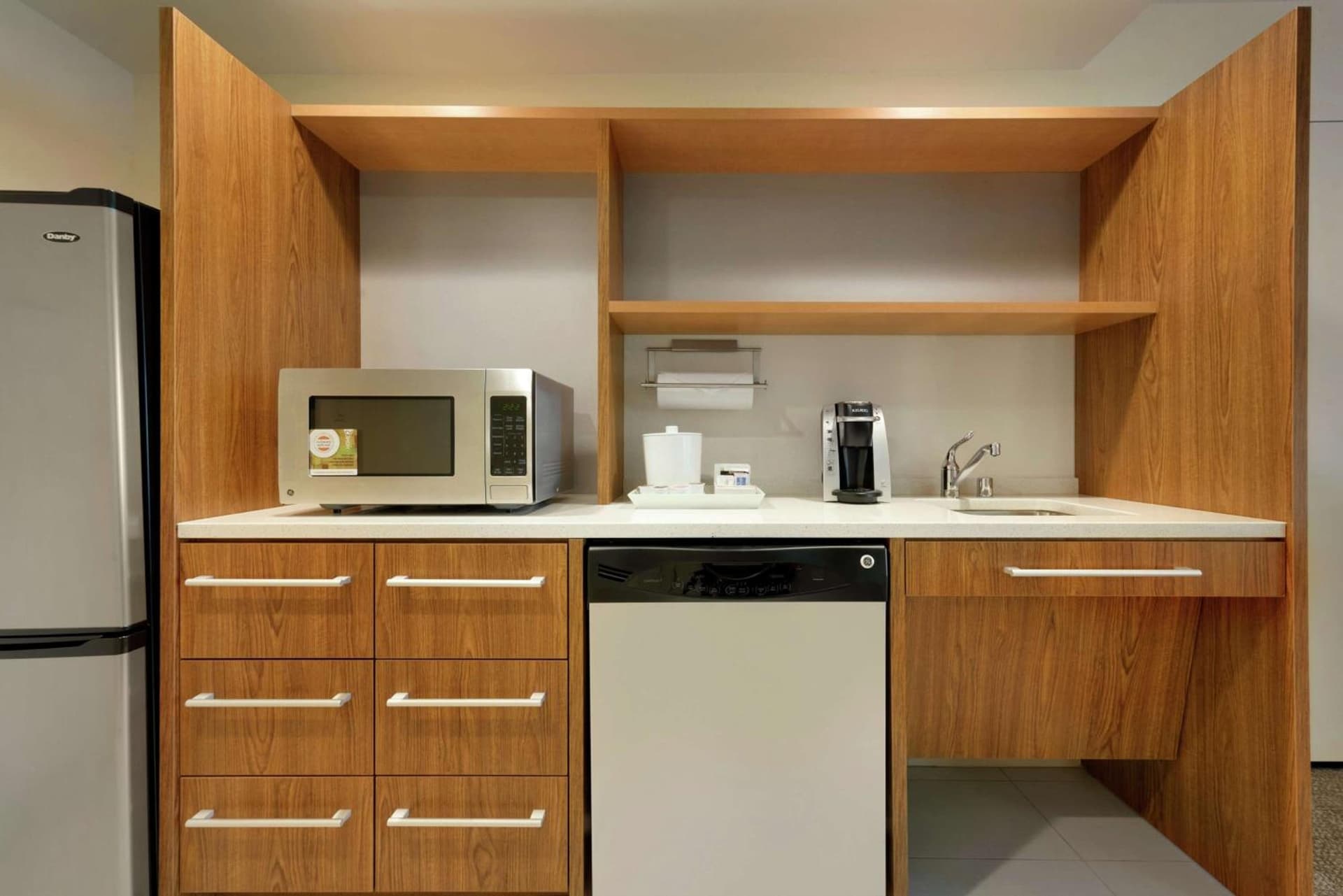 Home2 Suites by Hilton Milwaukee Airport gallery photo in Milwaukee, WI — image 10