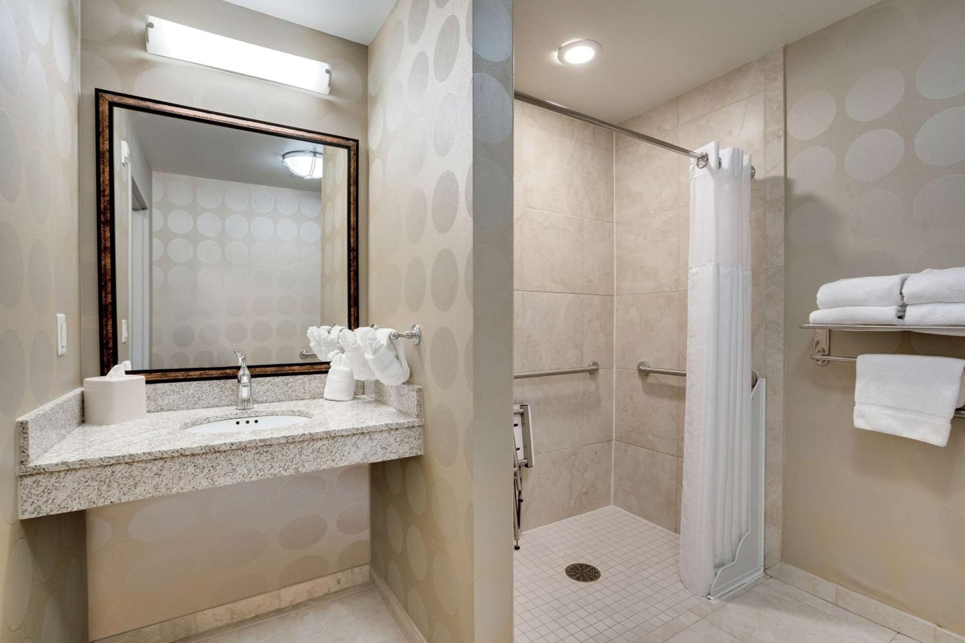 Hilton Garden Inn Milwaukee Airport gallery photo in Milwaukee, WI — image 31