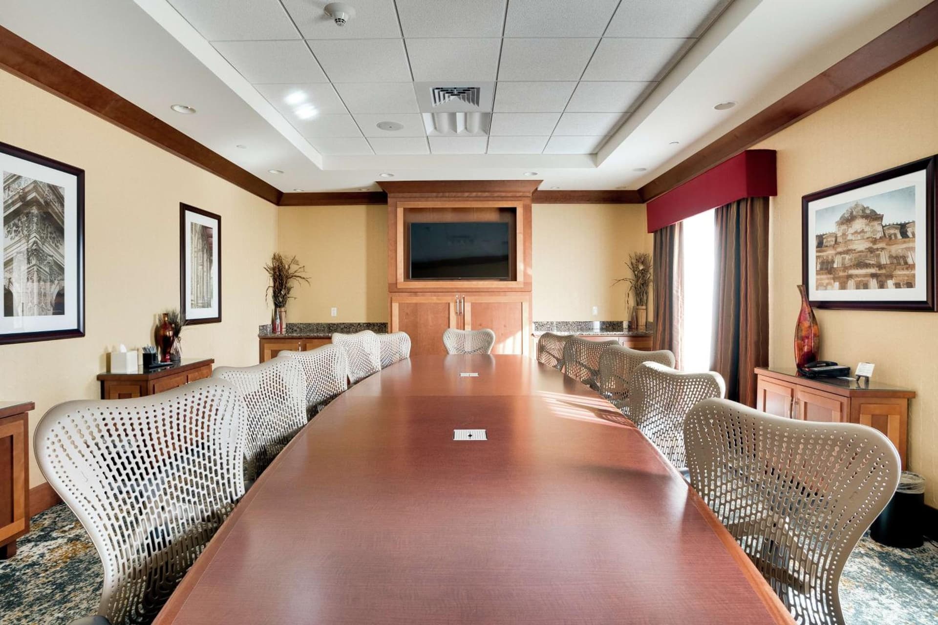 Hilton Garden Inn Milwaukee Airport gallery photo in Milwaukee, WI — image 42