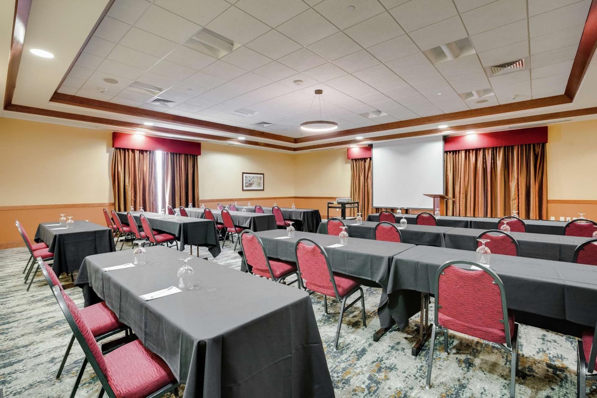 Hilton Garden Inn Milwaukee Airport gallery photo in Milwaukee, WI — image 27