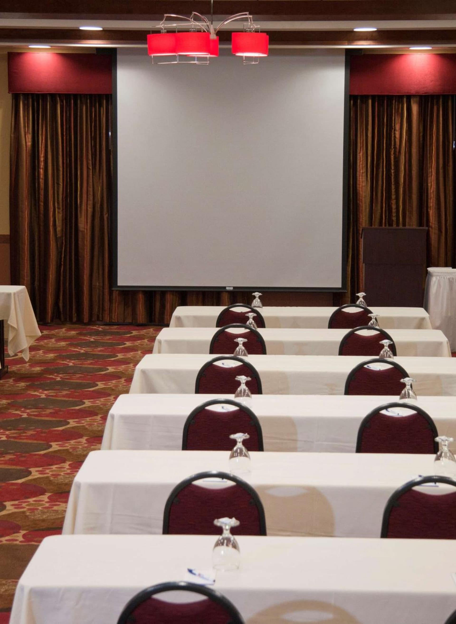Hilton Garden Inn Milwaukee Airport gallery photo in Milwaukee, WI — image 19