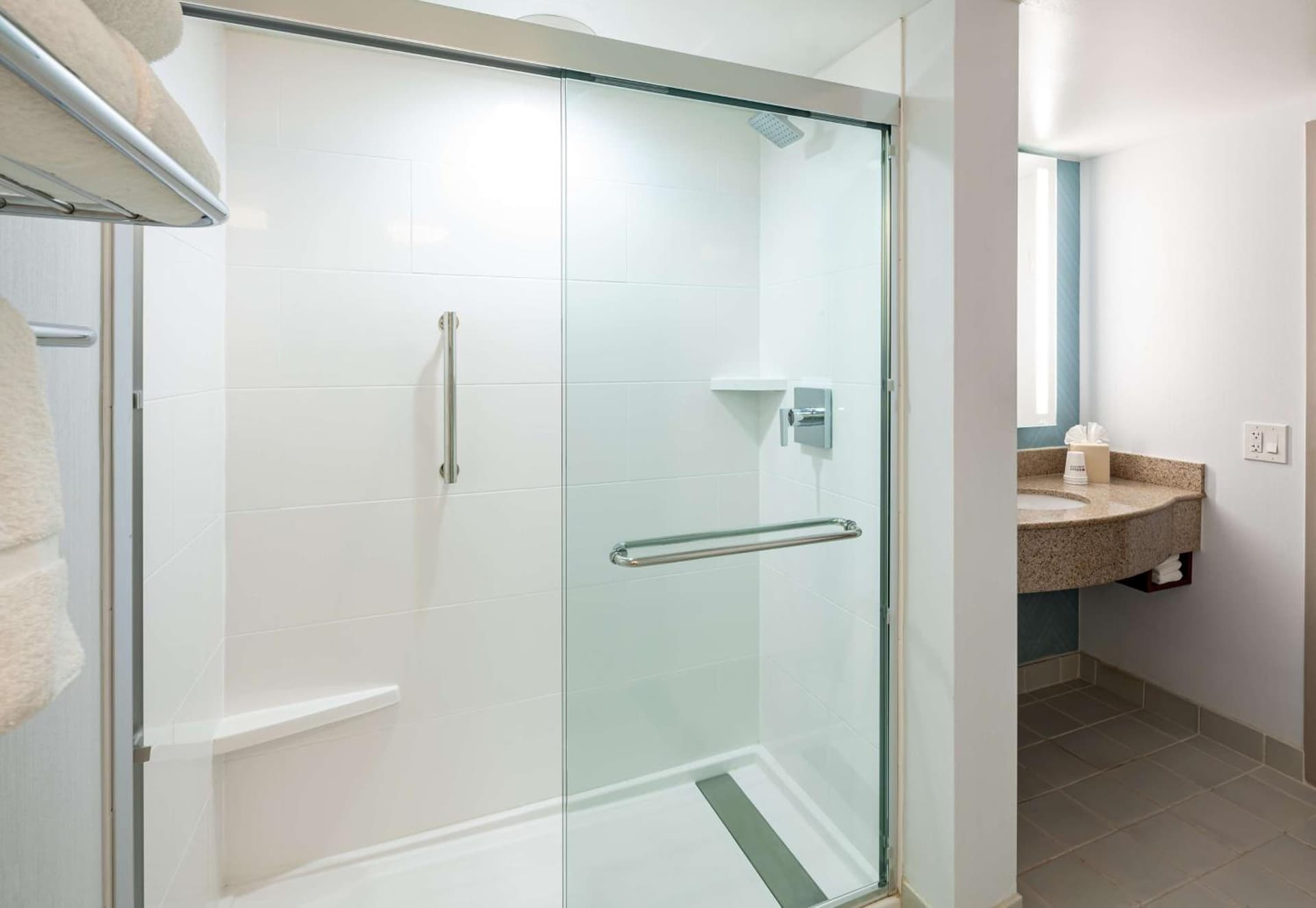 Hilton Garden Inn Chicago O'Hare Airport gallery photo in Des Plaines, IL — image 16
