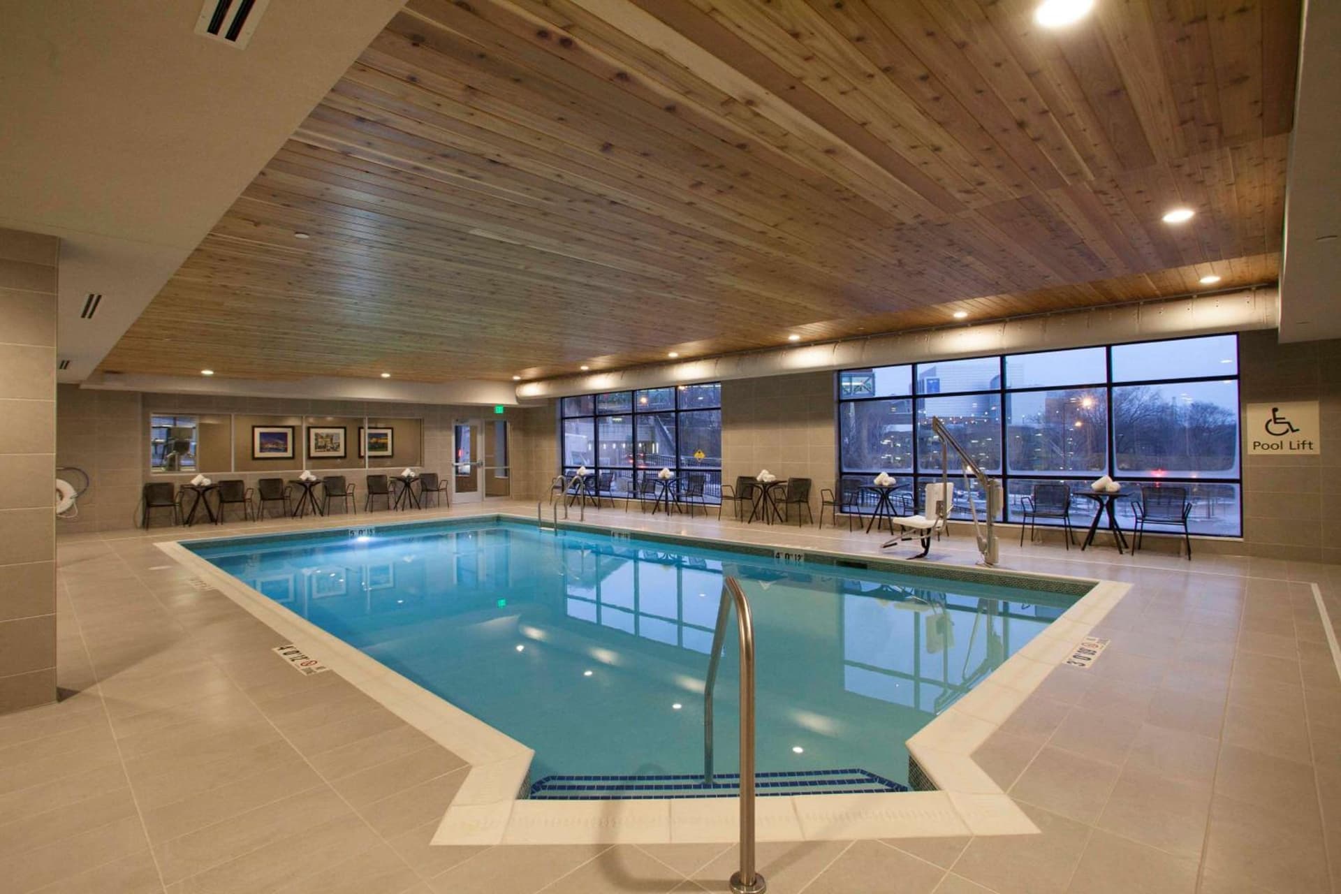 Hampton Inn & Suites St. Paul Downtown property views in Saint Paul, MN — gallery photo 3