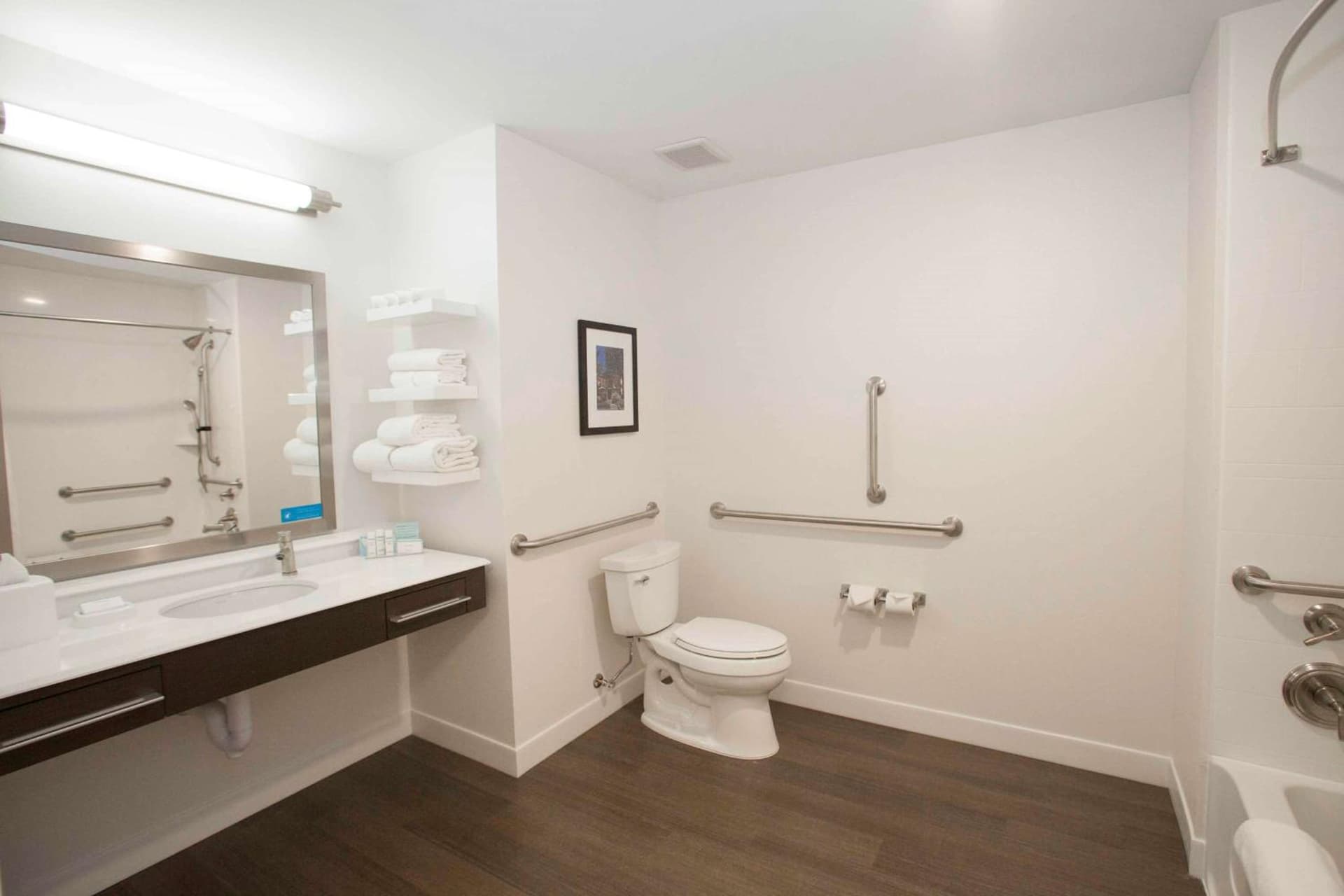 Hampton Inn & Suites St. Paul Downtown gallery photo in Saint Paul, MN — image 49