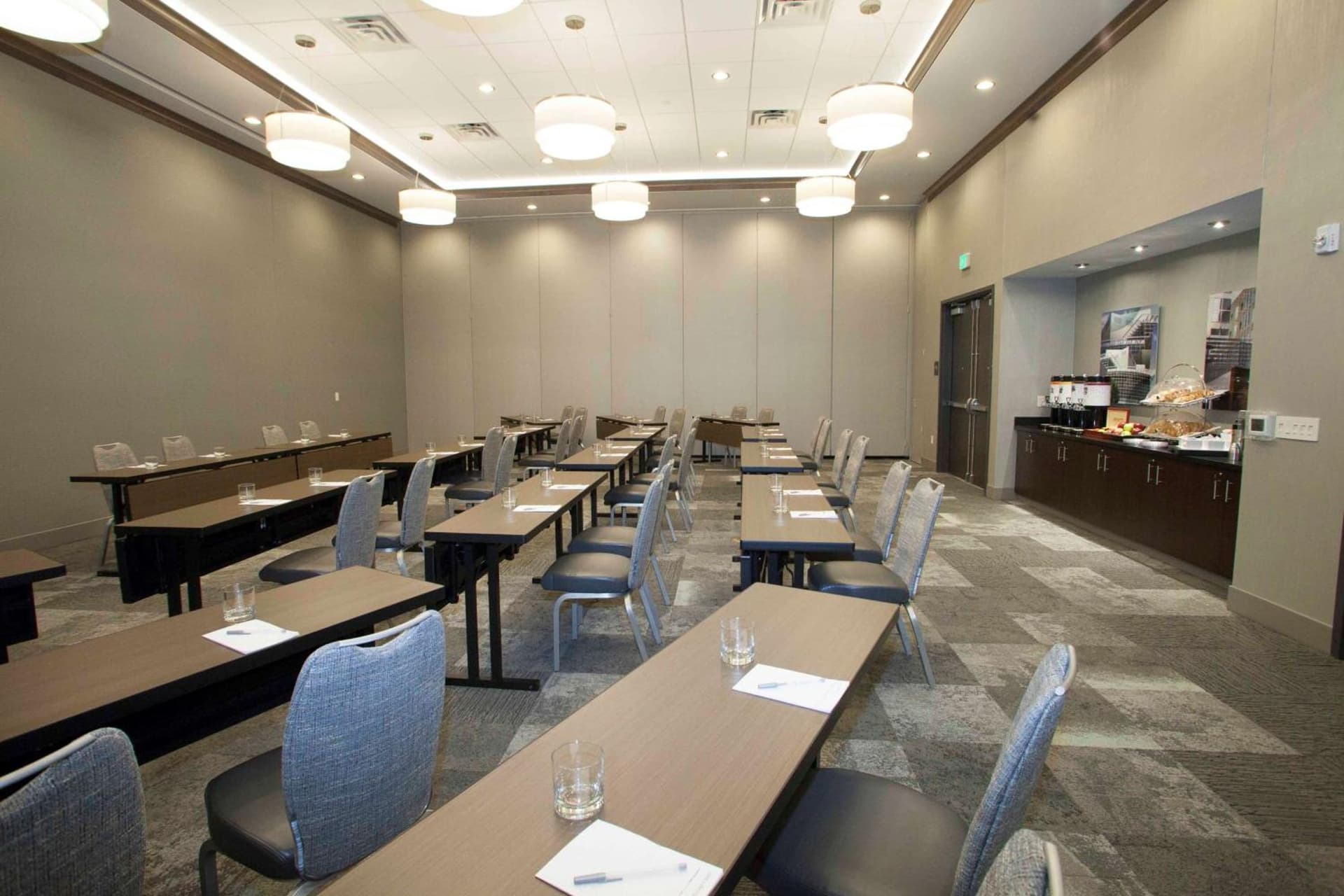 Hampton Inn & Suites St. Paul Downtown gallery photo in Saint Paul, MN — image 59