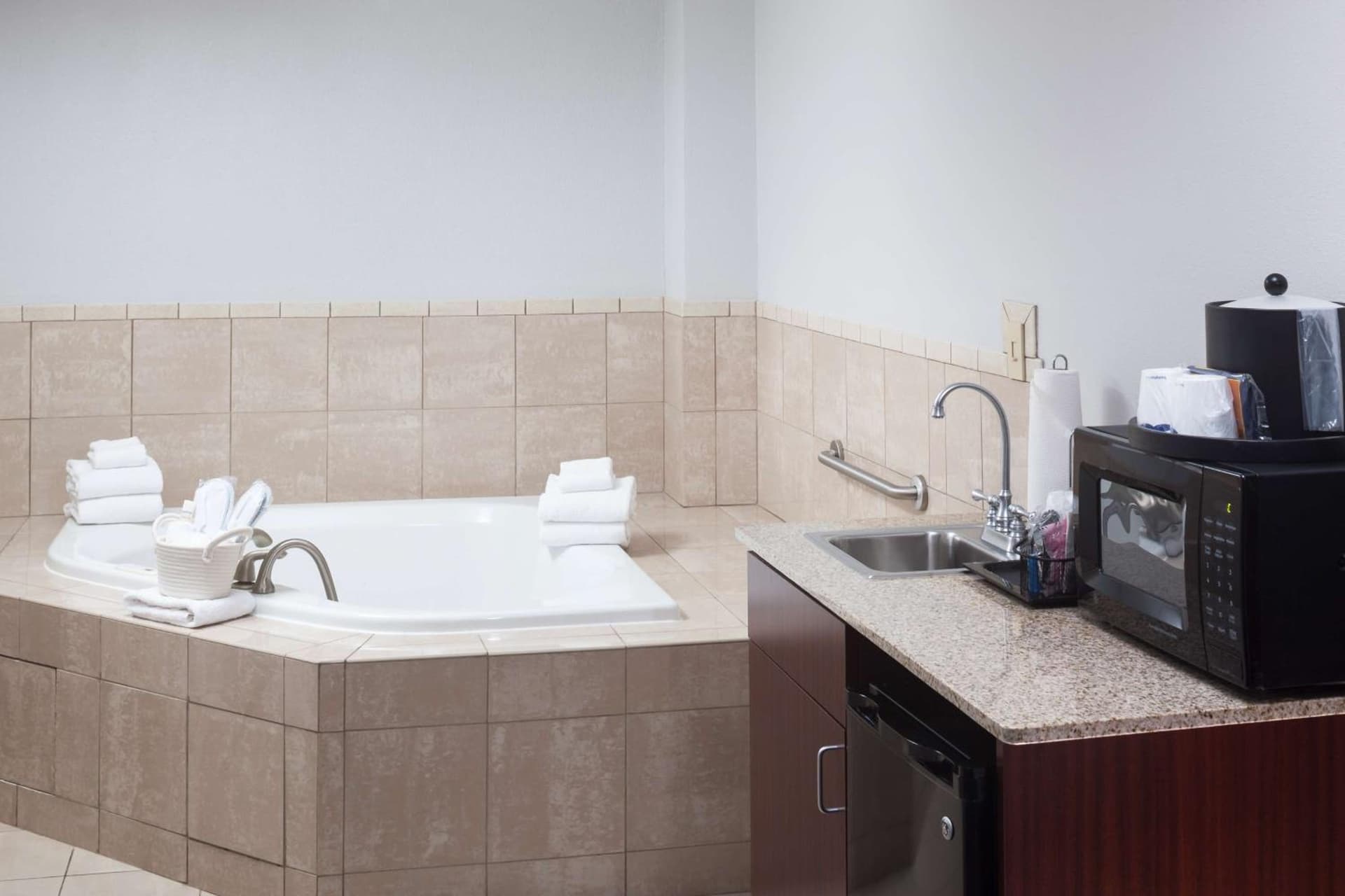 Hampton Inn & Suites Oklahoma City-Bricktown gallery photo in Oklahoma City, OK — image 19