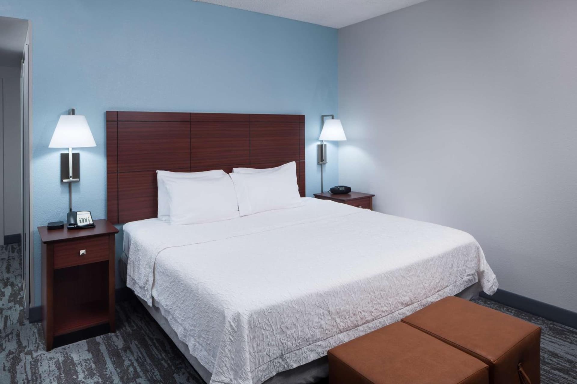 Hampton Inn & Suites Oklahoma City-Bricktown interior in Oklahoma City, OK — gallery photo 2