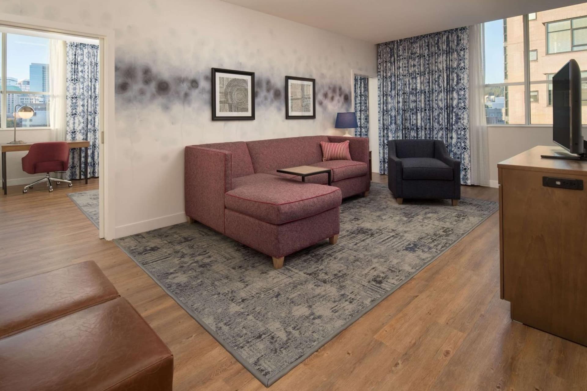Hampton Inn And Suites By Hilton Portland-Pearl District gallery photo in Portland, OR — image 7
