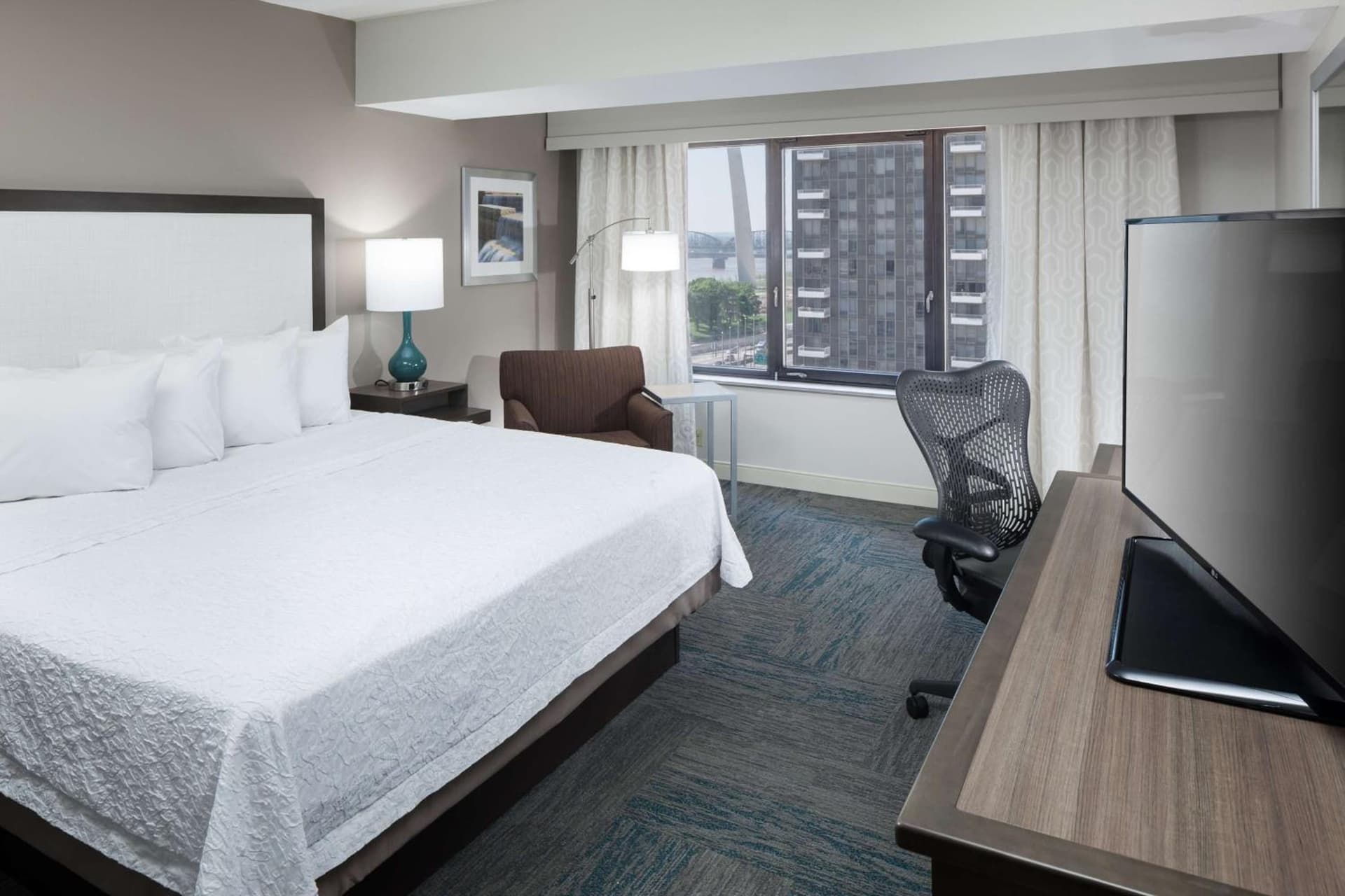 Hampton Inn St Louis- at the Arch gallery photo in Saint Louis, MO — image 24