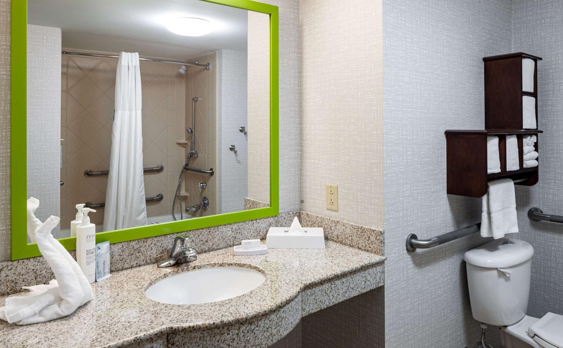 Hampton Inn & Suites St. Louis at Forest Park gallery photo in Saint Louis, MO — image 7