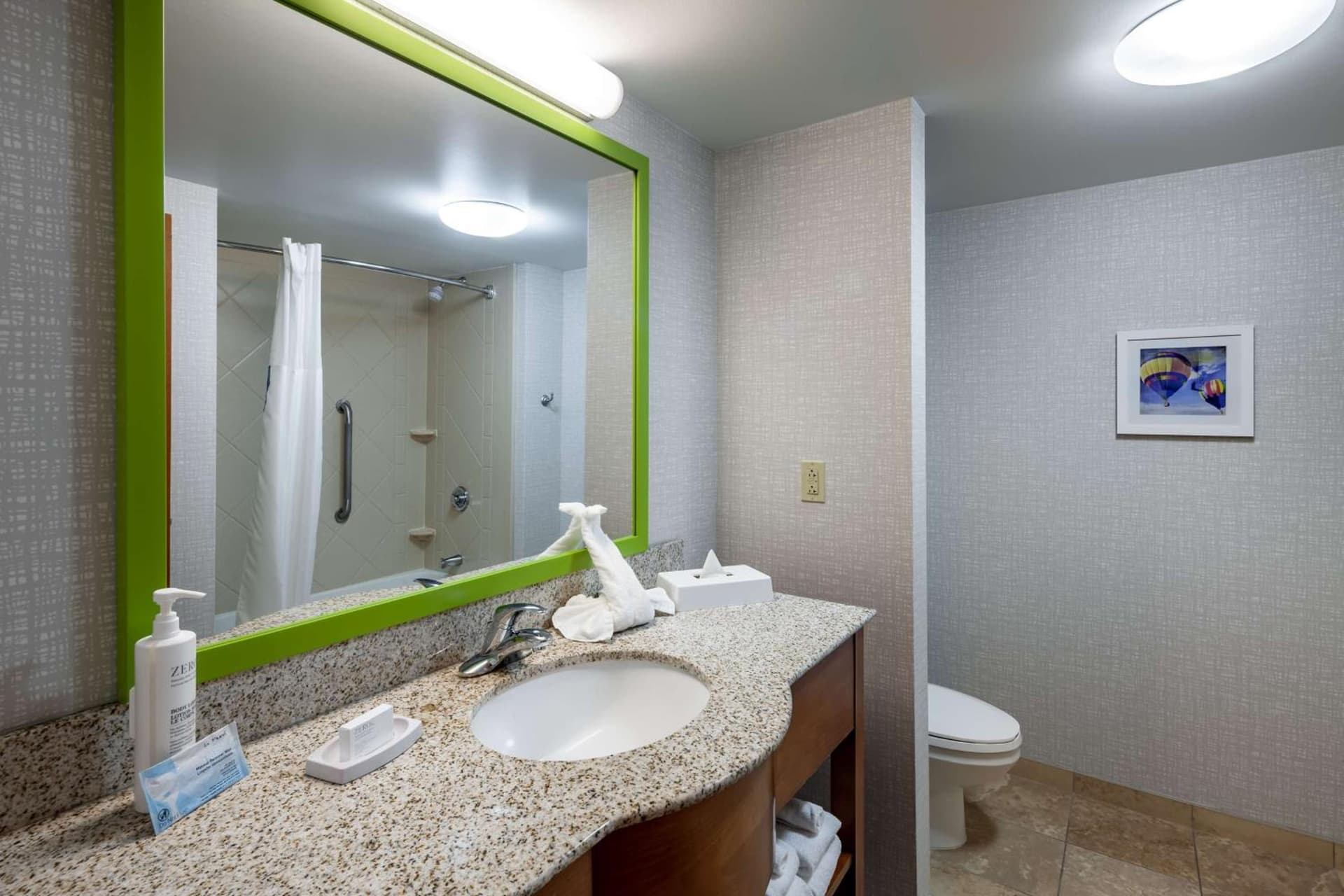 Hampton Inn & Suites St. Louis at Forest Park gallery photo in Saint Louis, MO — image 13