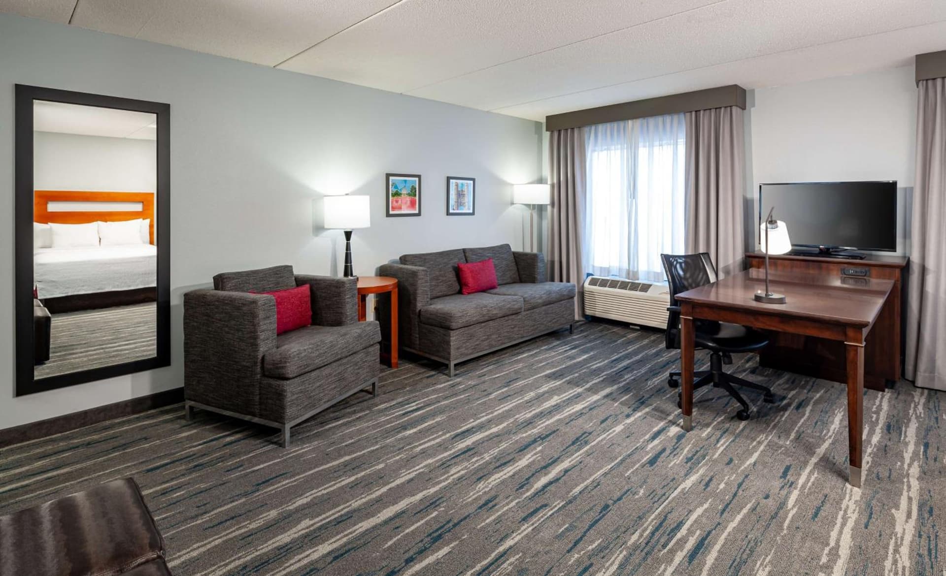 Hampton Inn & Suites St. Louis at Forest Park gallery photo in Saint Louis, MO — image 26