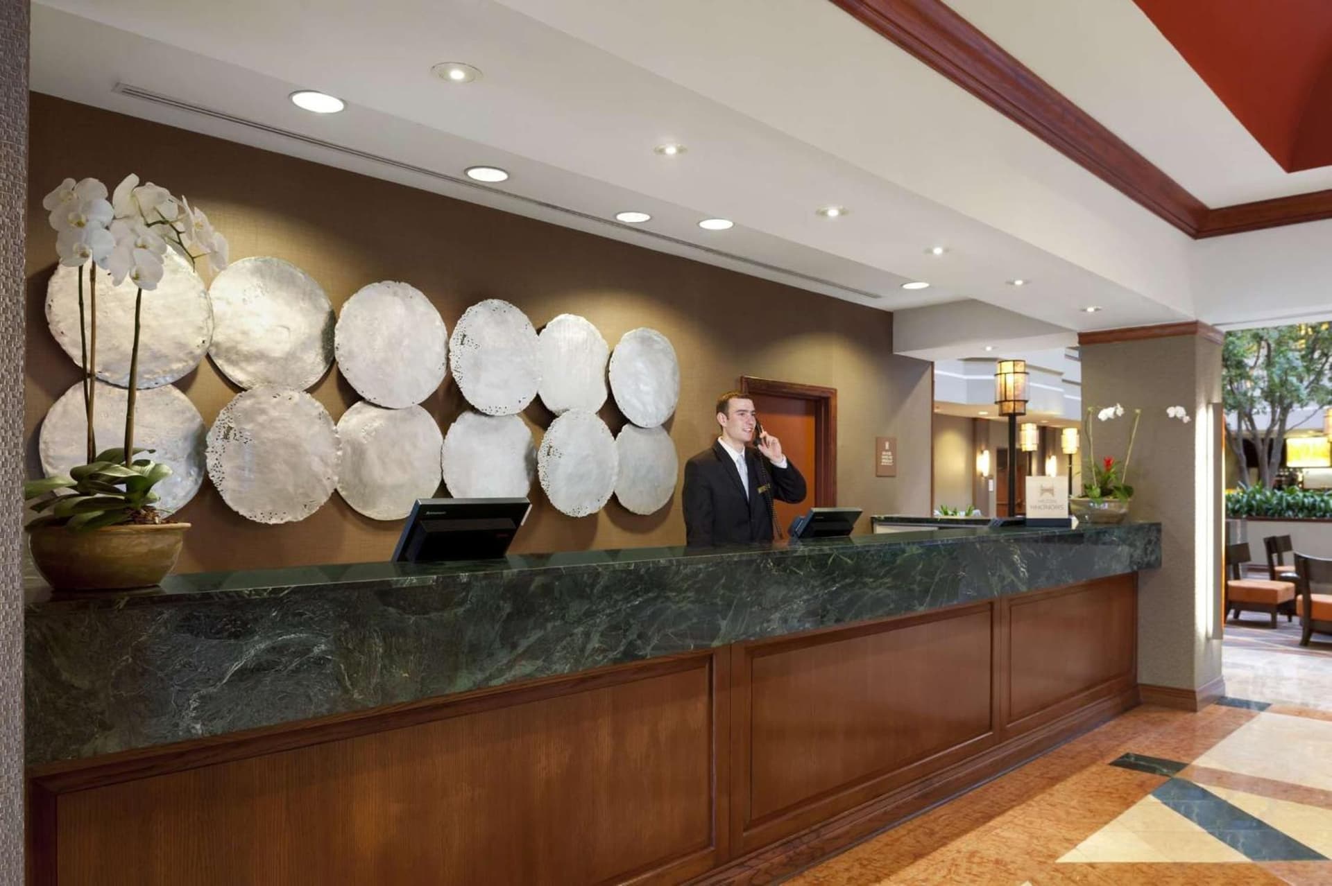 Embassy Suites by Hilton Dallas Near the Galleria gallery photo in Dallas, TX — image 6