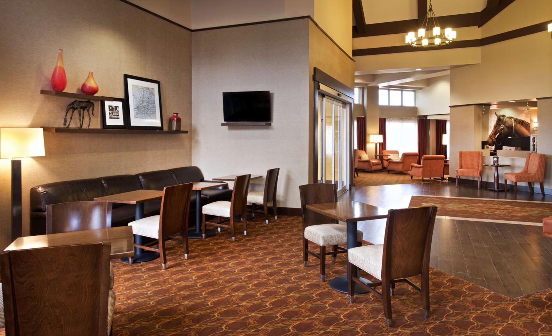 Hampton Inn & Suites N Ft Worth-Alliance Airport property views in Roanoke, TX — gallery photo 3
