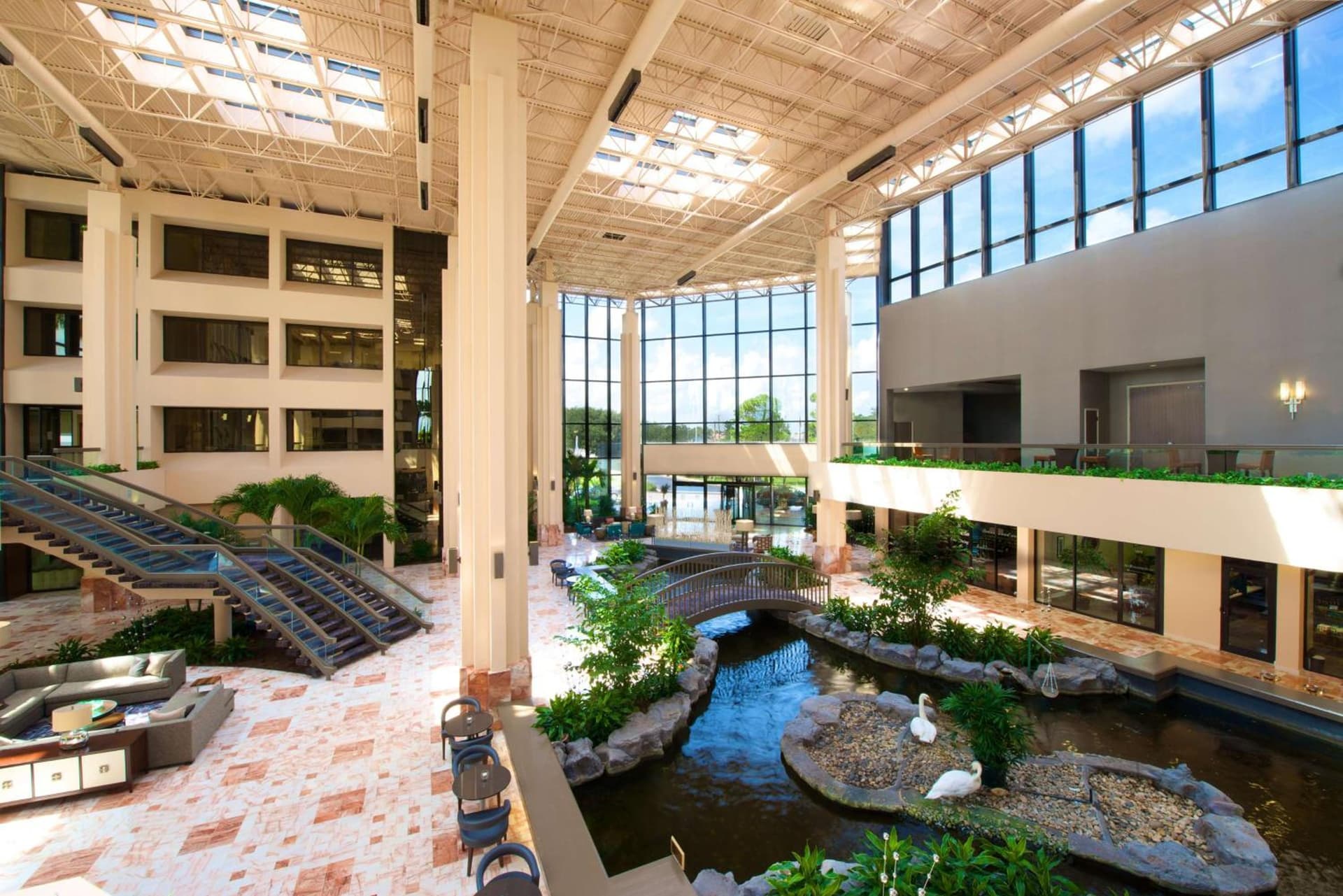 Embassy Suites by Hilton Palm Beach Gardens PGA Boulevard gallery photo in Palm Beach Gardens, FL — image 13