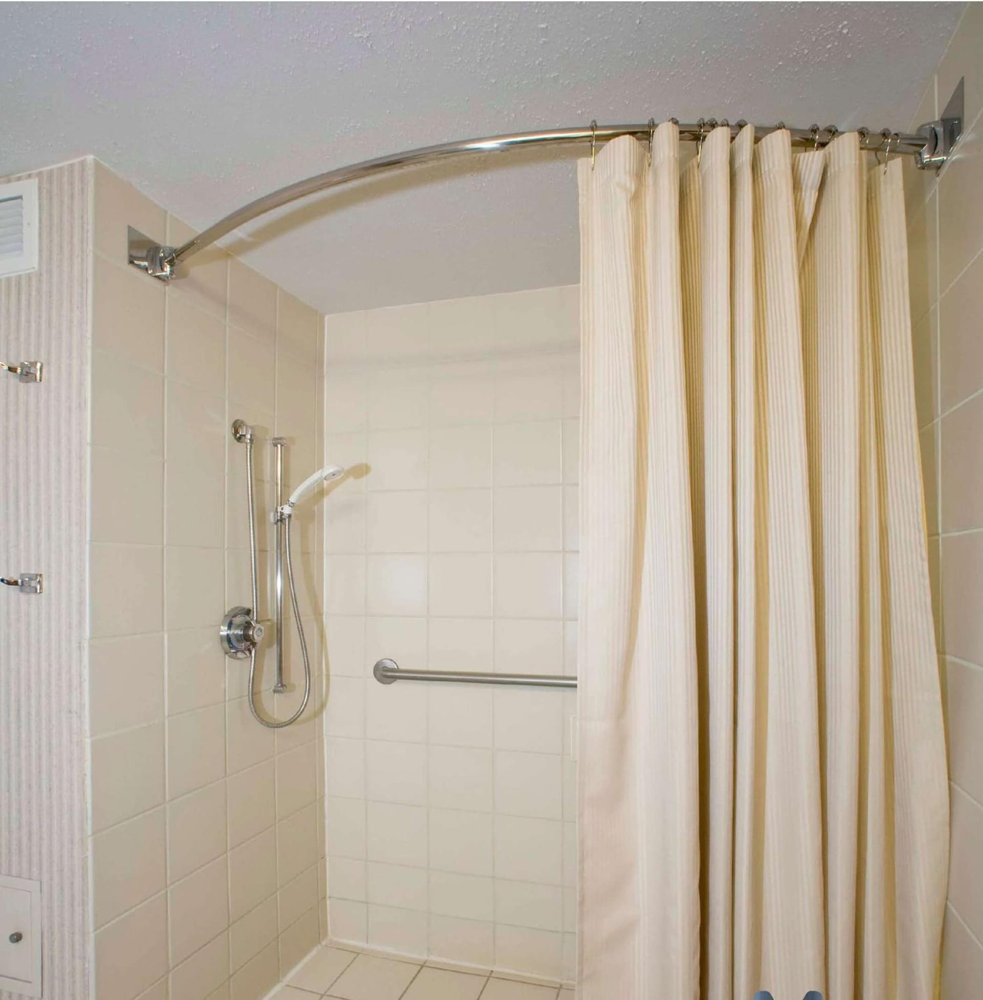 Embassy Suites by Hilton Palm Beach Gardens PGA Boulevard gallery photo in Palm Beach Gardens, FL — image 10
