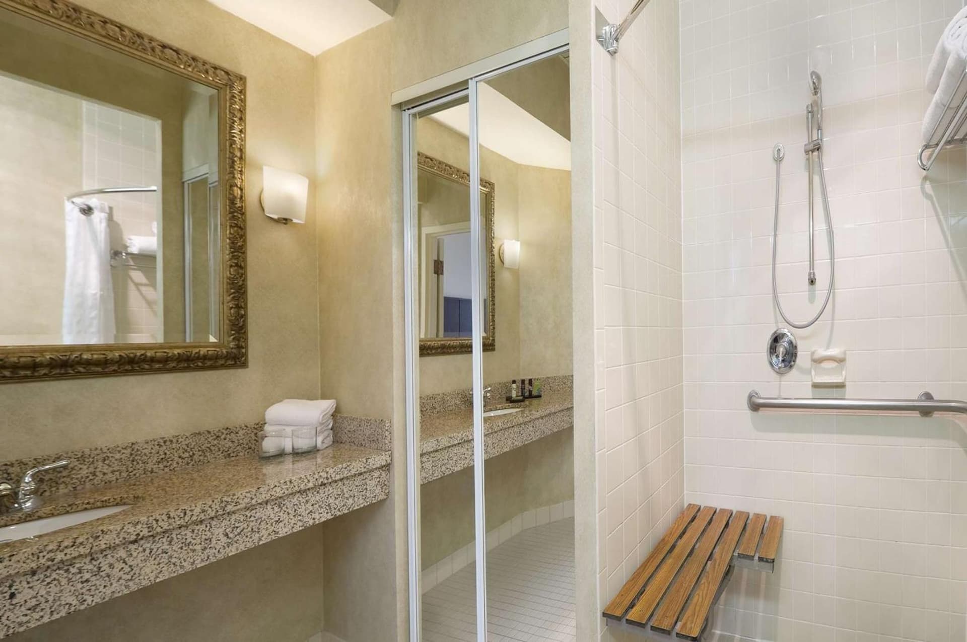 Embassy Suites by Hilton Palm Beach Gardens PGA Boulevard gallery photo in Palm Beach Gardens, FL — image 26