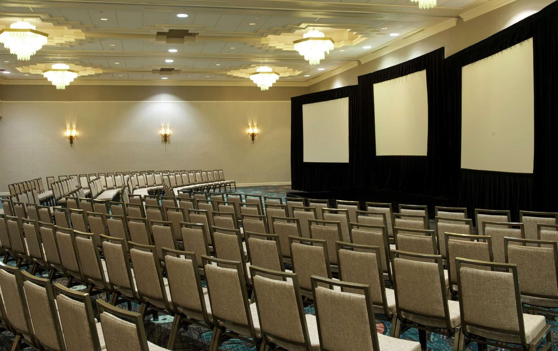 Embassy Suites by Hilton Palm Beach Gardens PGA Boulevard gallery photo in Palm Beach Gardens, FL — image 8