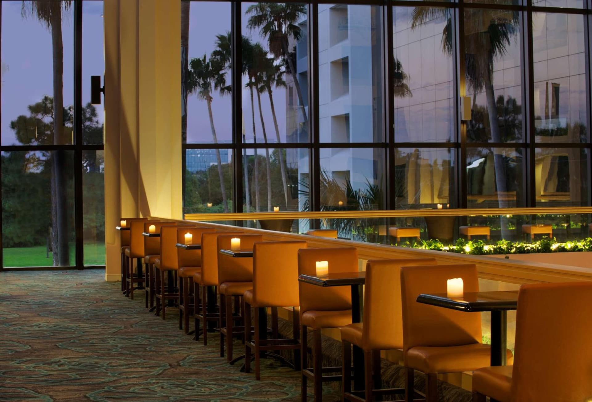 Embassy Suites by Hilton Palm Beach Gardens PGA Boulevard gallery photo in Palm Beach Gardens, FL — image 22