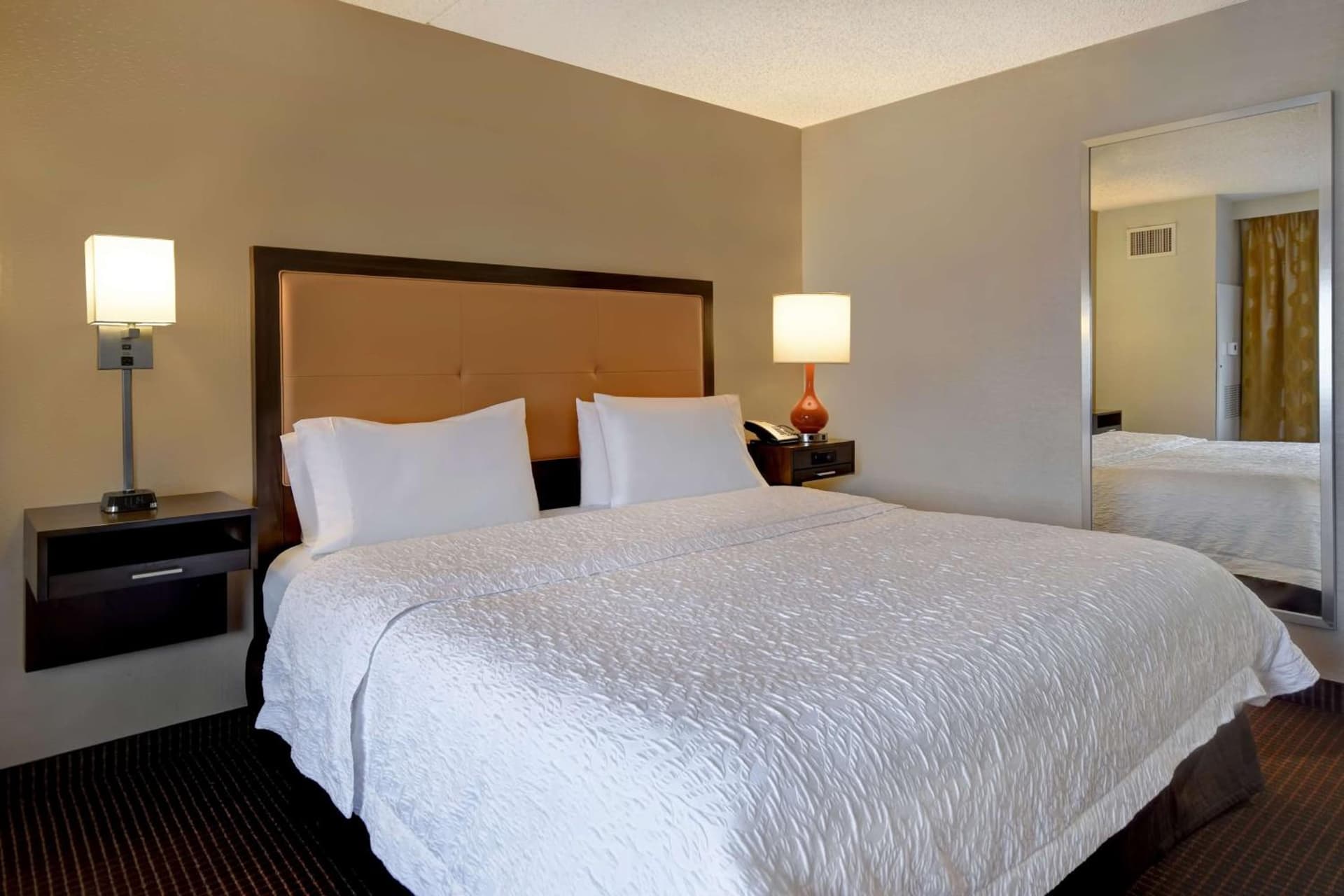 Hampton Inn NY-JFK gallery photo in Queens, NY — image 36