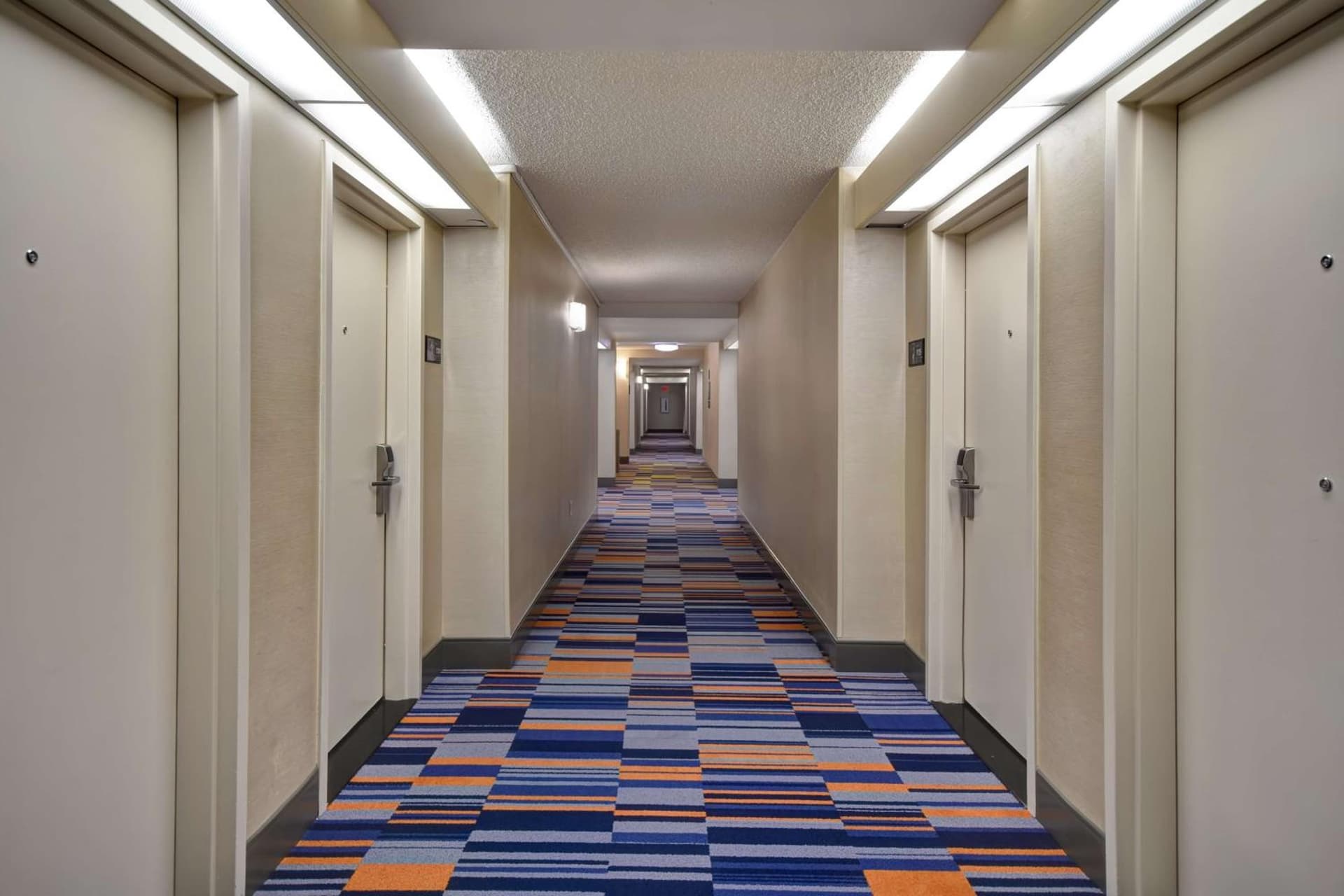Hampton Inn NY-JFK gallery photo in Queens, NY — image 19