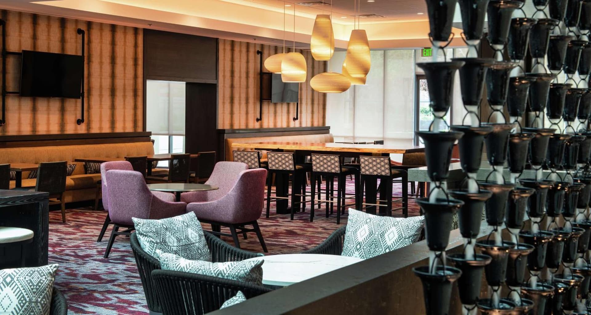 Embassy Suites by Hilton Walnut Creek interior in Walnut Creek, CA — gallery photo 2