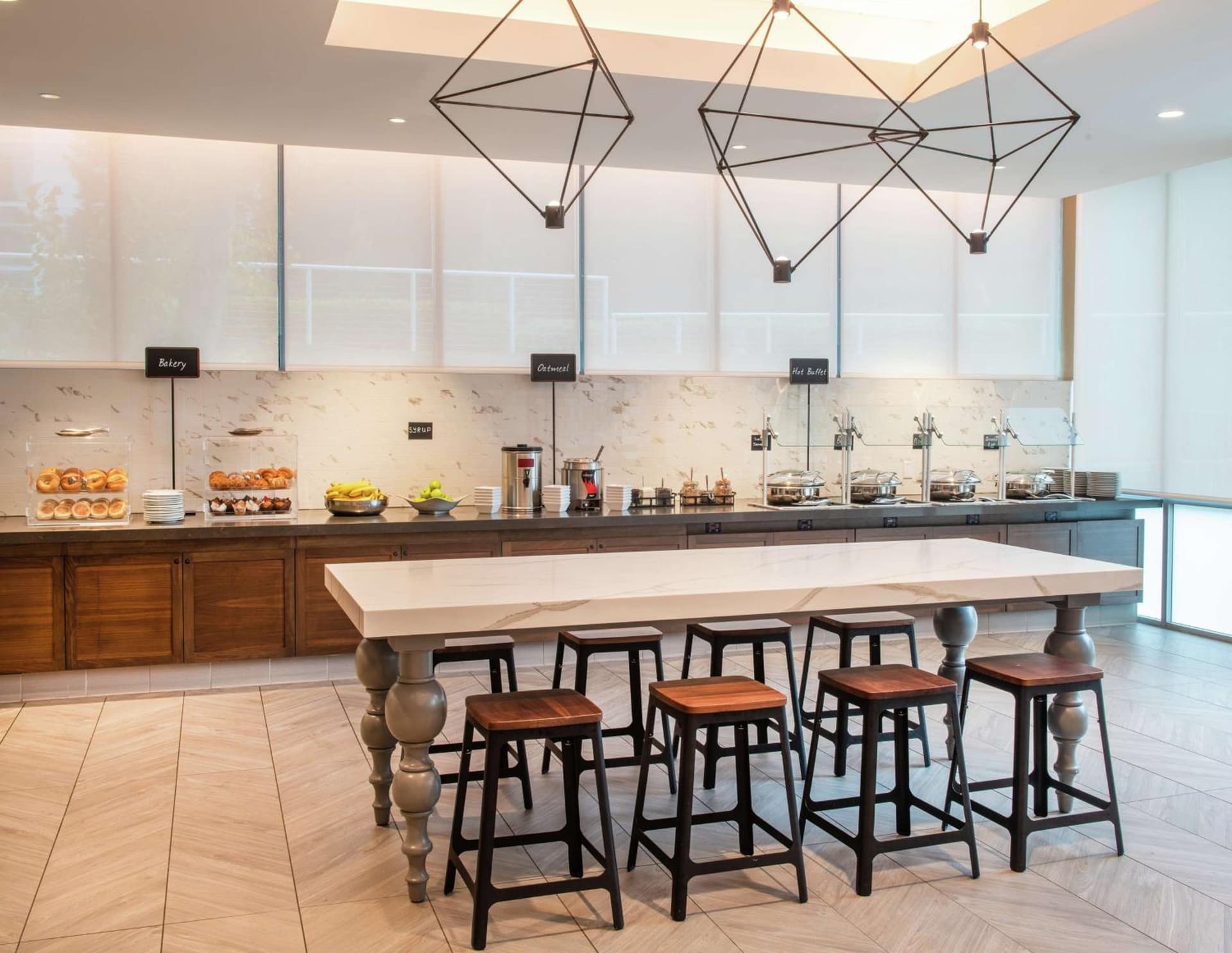 Embassy Suites by Hilton Walnut Creek property views in Walnut Creek, CA — gallery photo 3