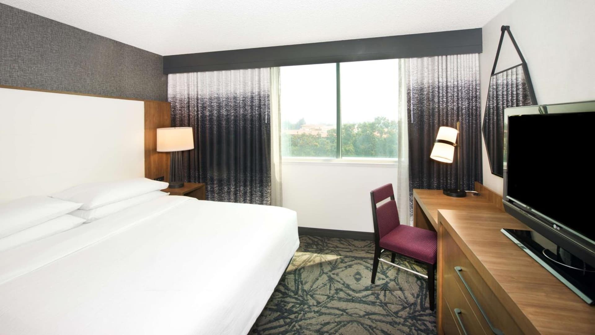Embassy Suites by Hilton Walnut Creek gallery photo in Walnut Creek, CA — image 11