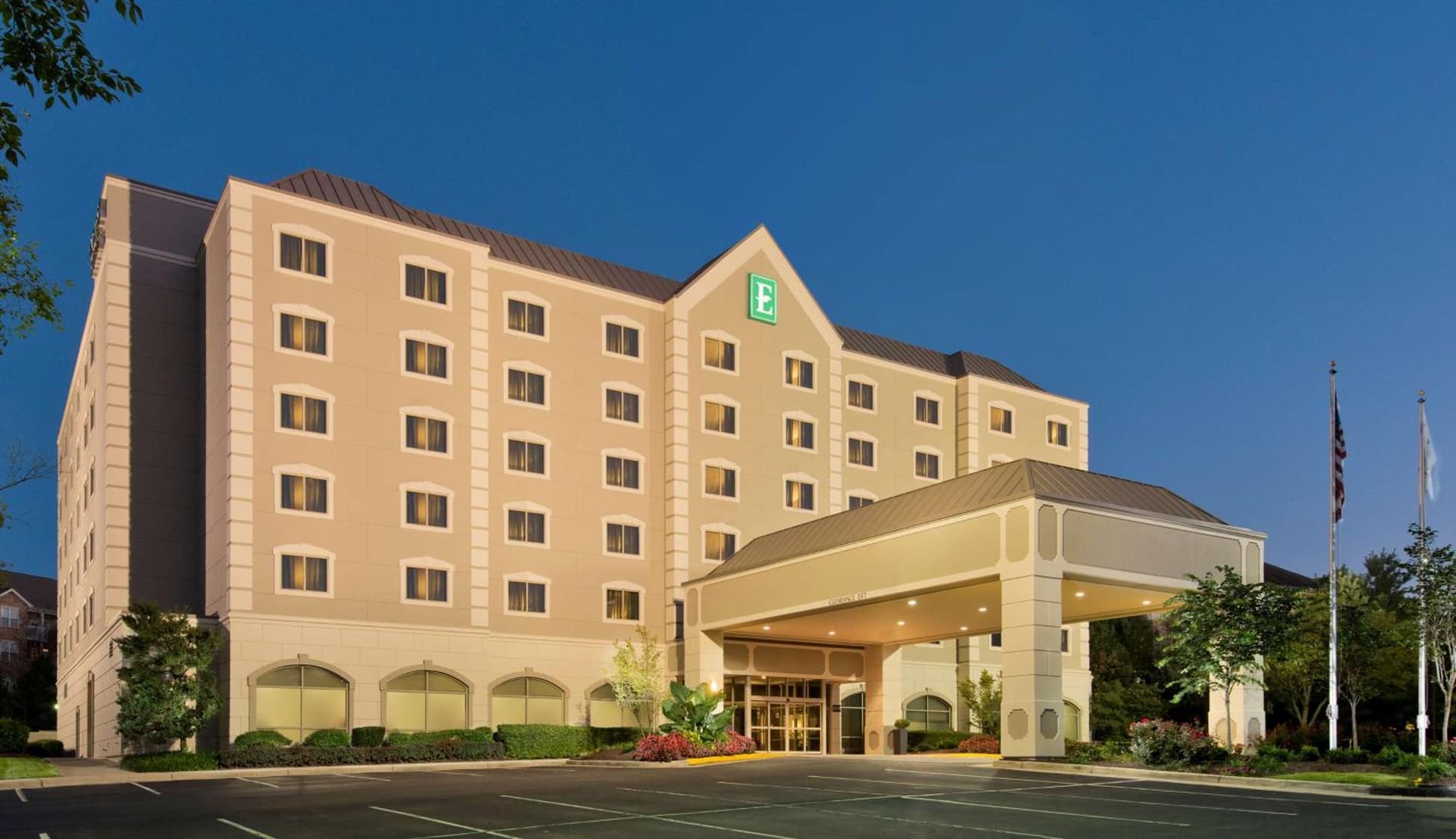 Embassy Suites by Hilton Dulles Airport property views in Herndon, VA — gallery photo 3