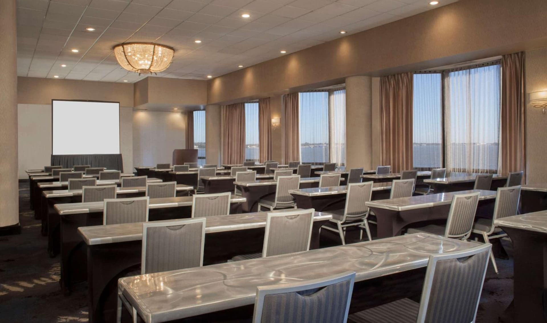 Hilton Houston NASA Clear Lake interior in Seabrook, TX — gallery photo 2