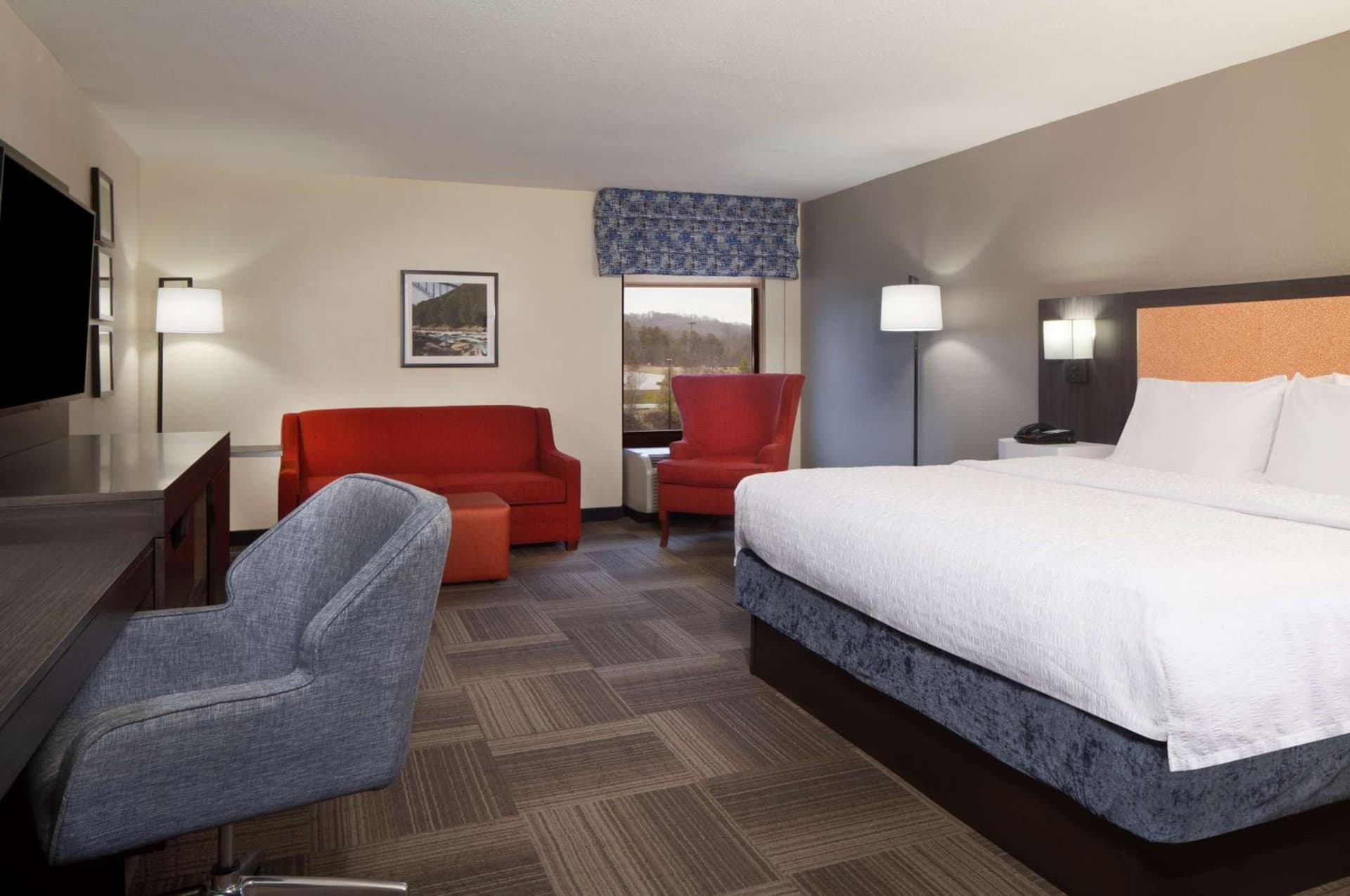Hampton Inn Charleston-Southridge gallery photo in Charleston, WV — image 38