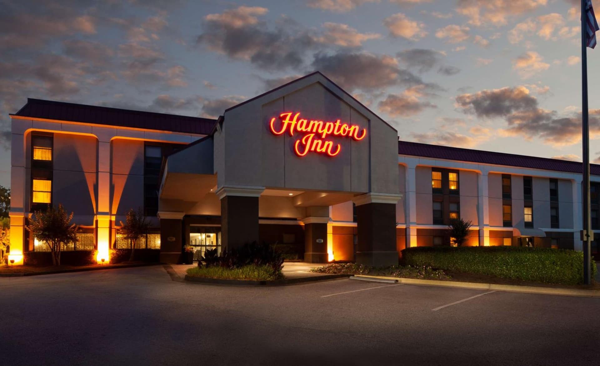Hampton Inn Lawrenceville interior in Lawrenceville, GA — gallery photo 2