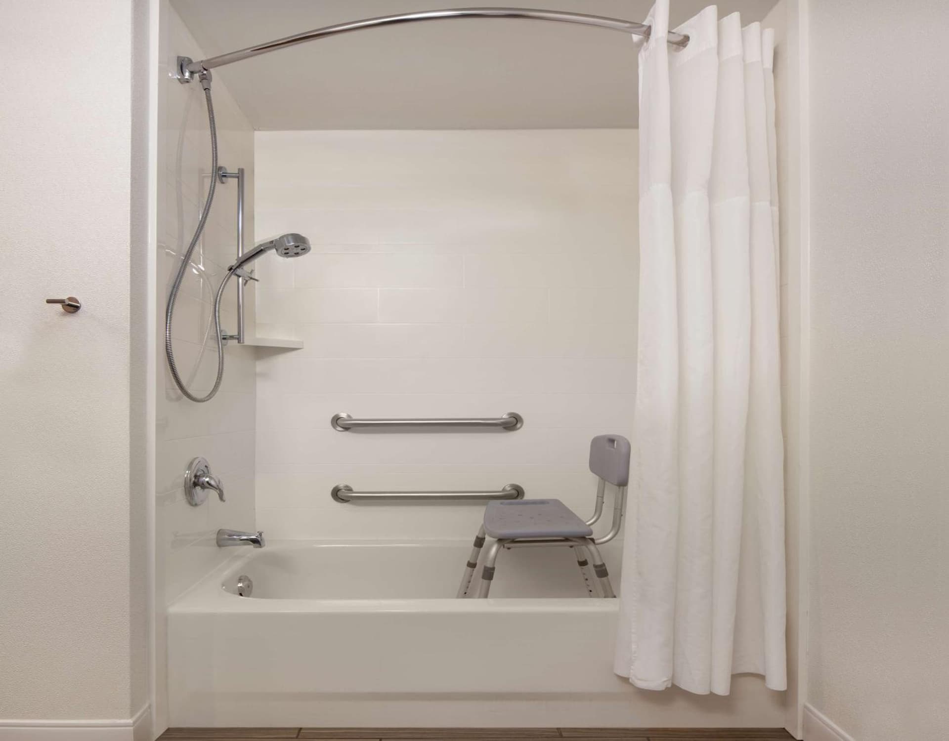 Hampton Inn Lawrenceville gallery photo in Lawrenceville, GA — image 9