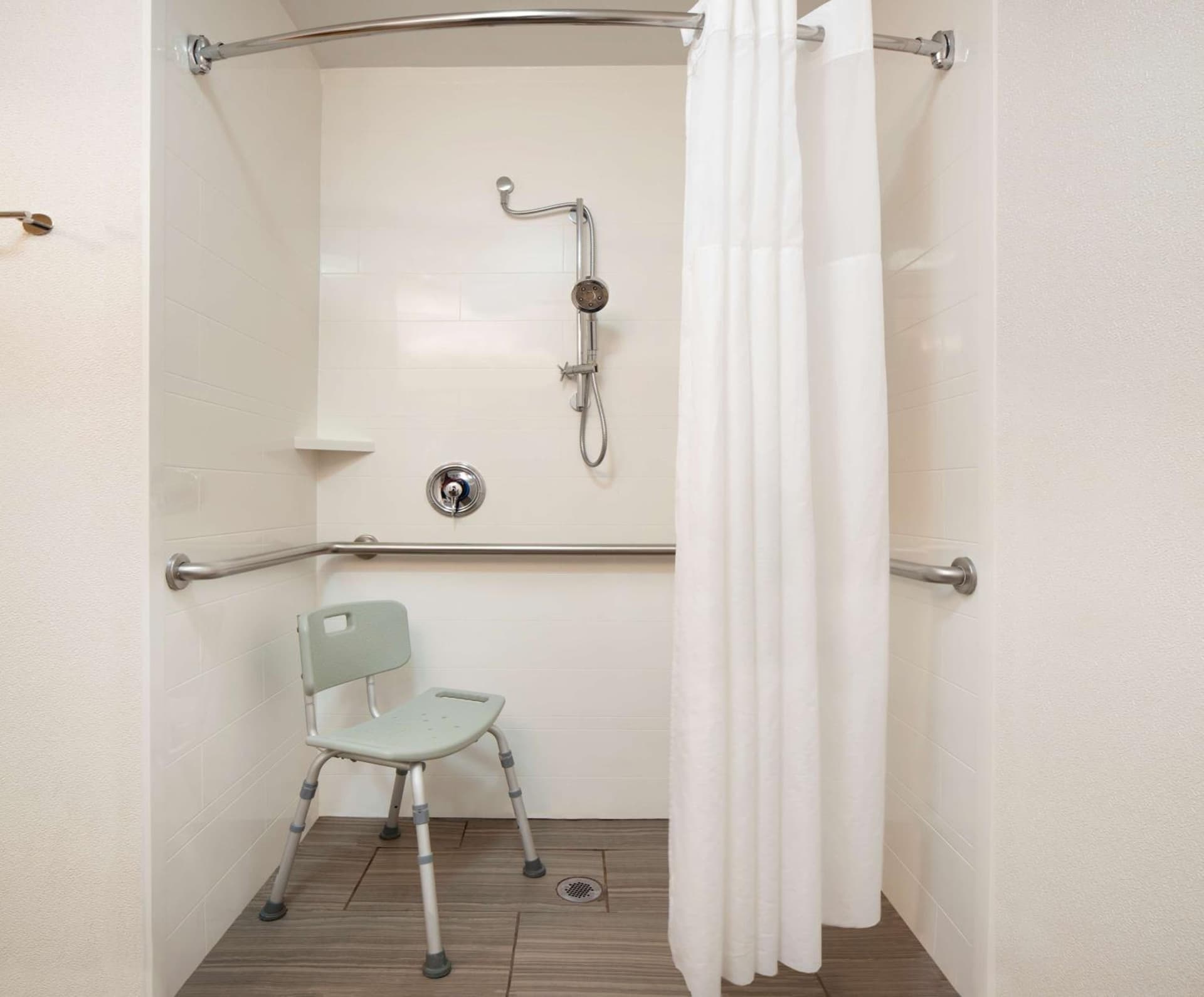 Hampton Inn Lawrenceville gallery photo in Lawrenceville, GA — image 15