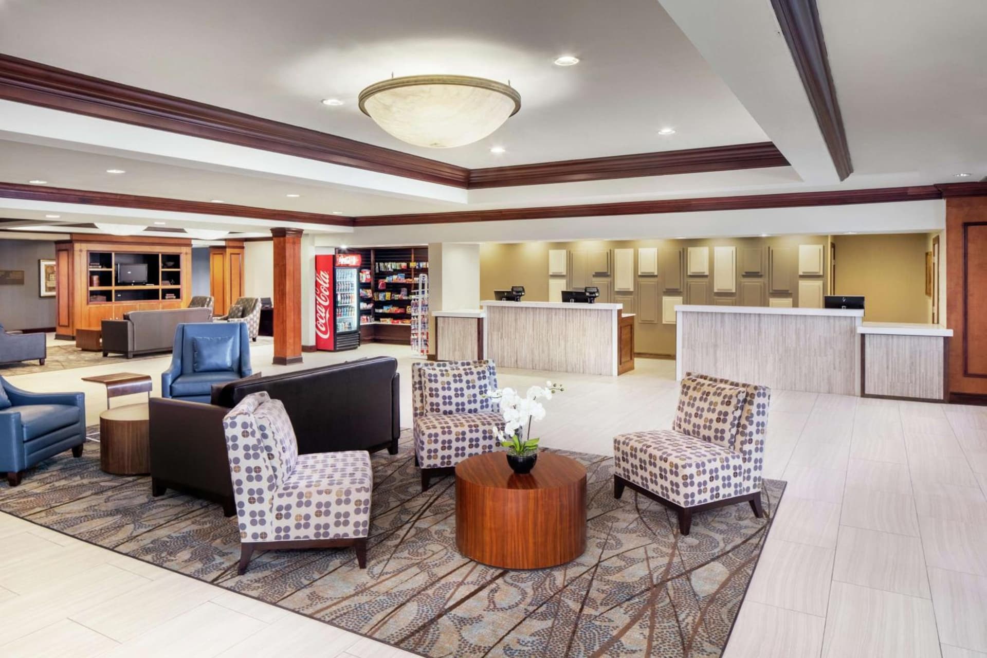 Wyndham Independence interior in Independence, OH — gallery photo 2