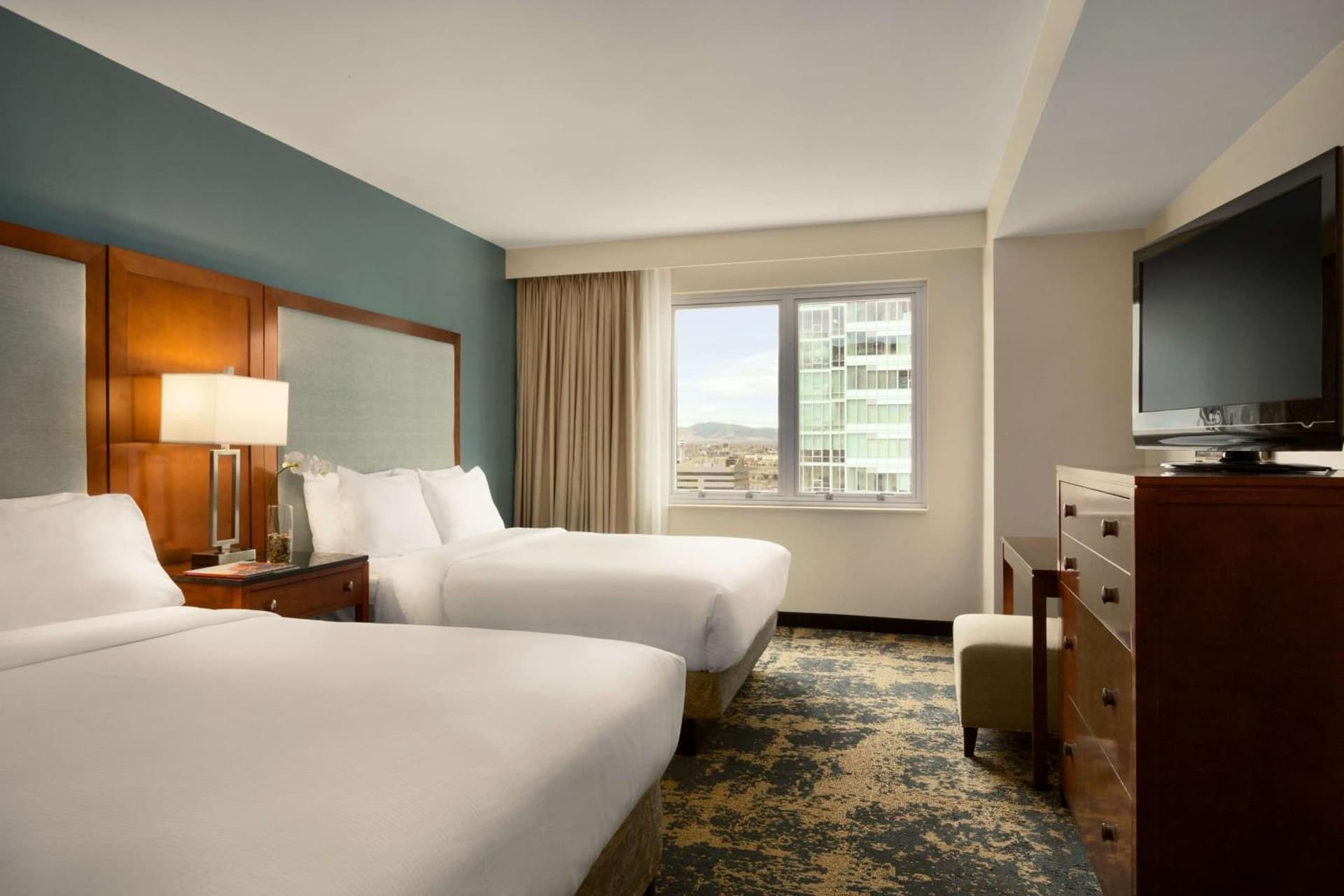 Embassy Suites by Hilton Denver Downtown Convention Center gallery photo in Denver, CO — image 9