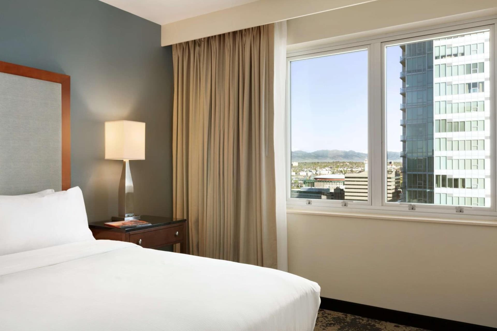 Embassy Suites by Hilton Denver Downtown Convention Center gallery photo in Denver, CO — image 21