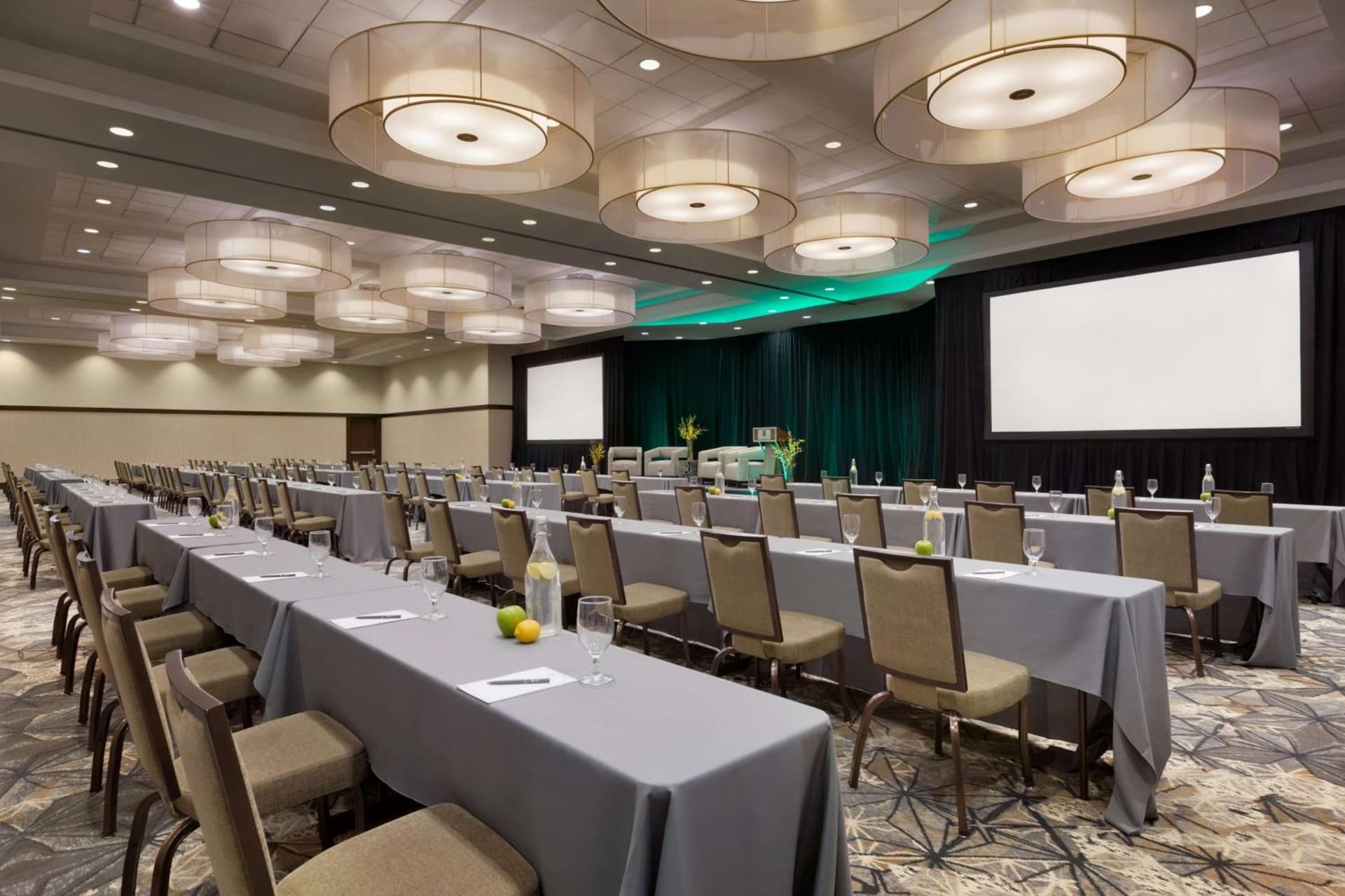Embassy Suites by Hilton Denver Downtown Convention Center gallery photo in Denver, CO — image 58