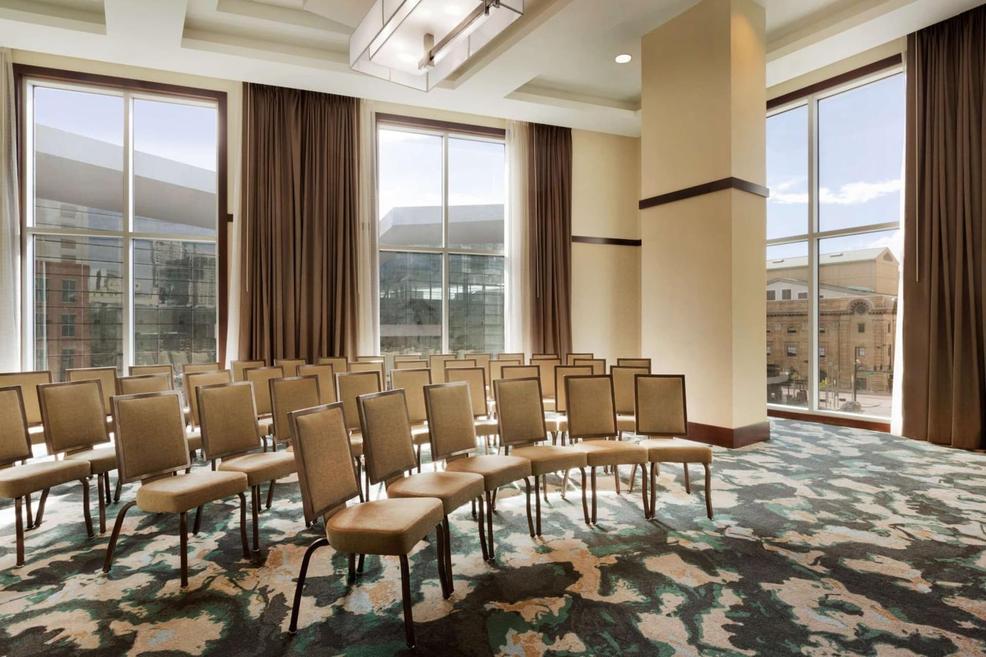 Embassy Suites by Hilton Denver Downtown Convention Center gallery photo in Denver, CO — image 62