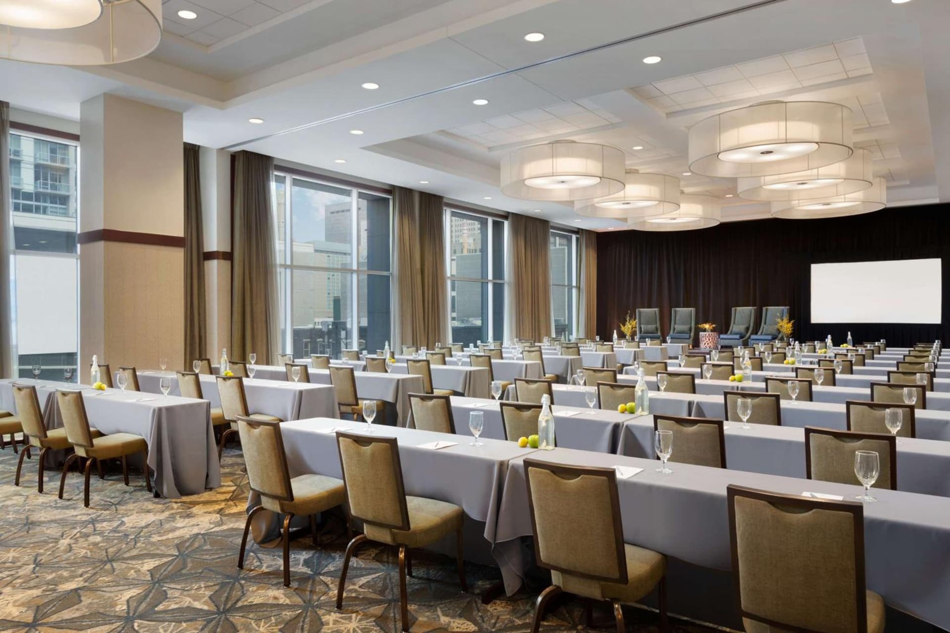 Embassy Suites by Hilton Denver Downtown Convention Center gallery photo in Denver, CO — image 67
