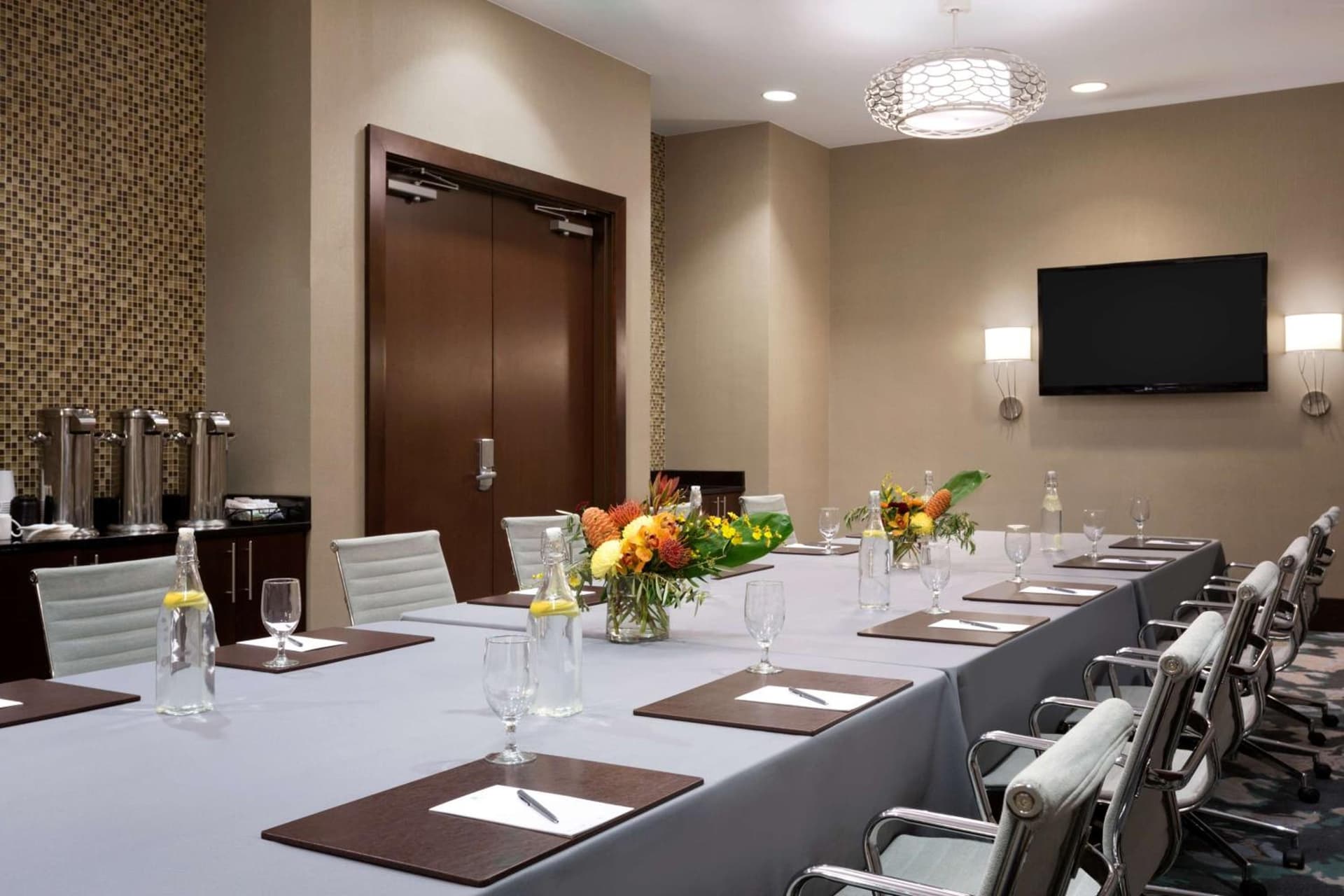 Embassy Suites by Hilton Denver Downtown Convention Center gallery photo in Denver, CO — image 16