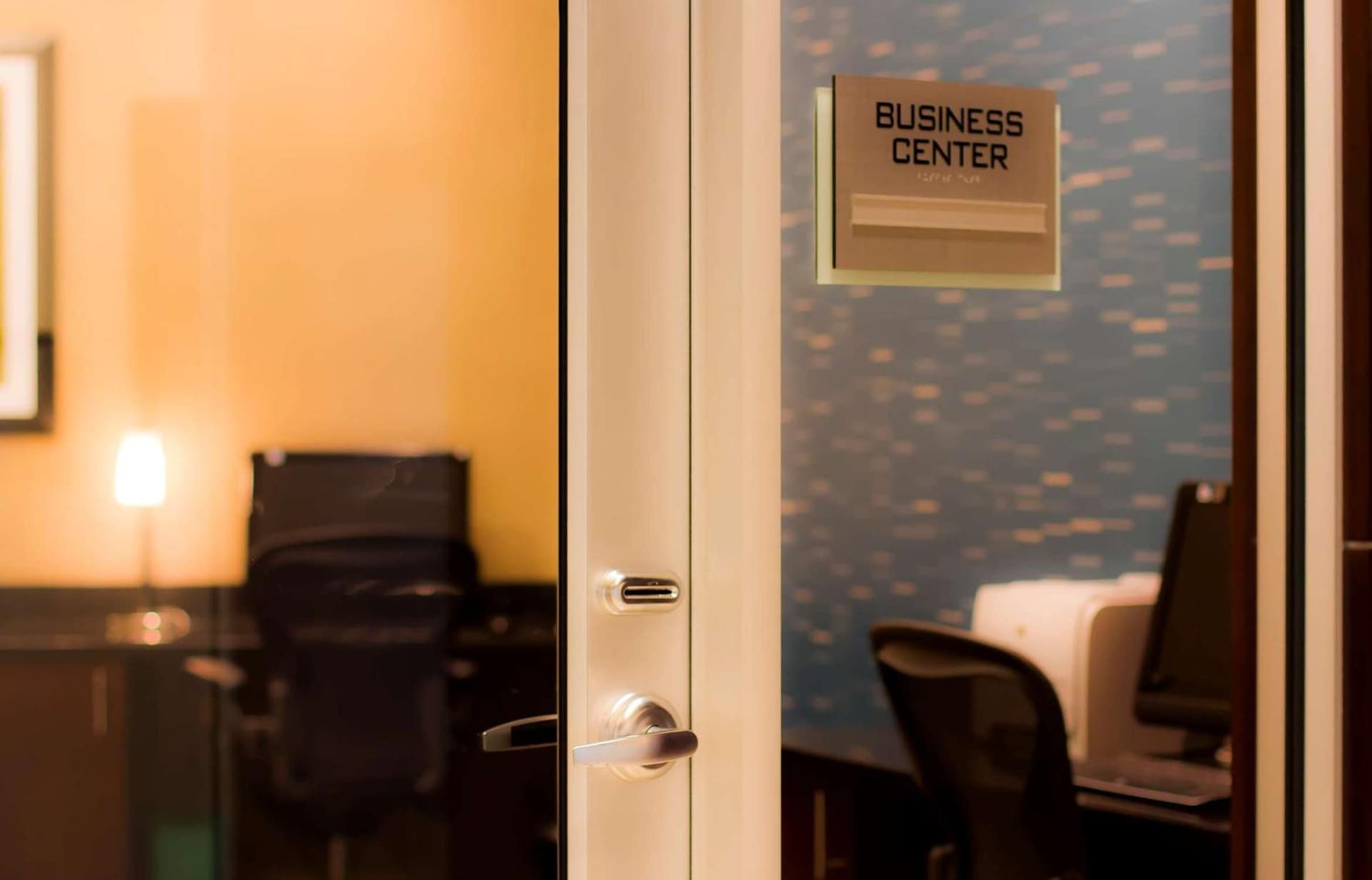 Embassy Suites by Hilton Denver Downtown Convention Center gallery photo in Denver, CO — image 13